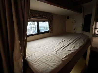 2011 Ford Econoline Cutaway E-450 Super Duty 158" DRW