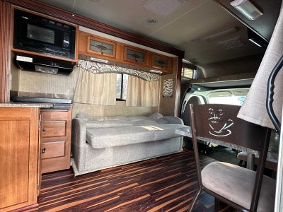 2014 Chevrolet Express 4500 Van 159"