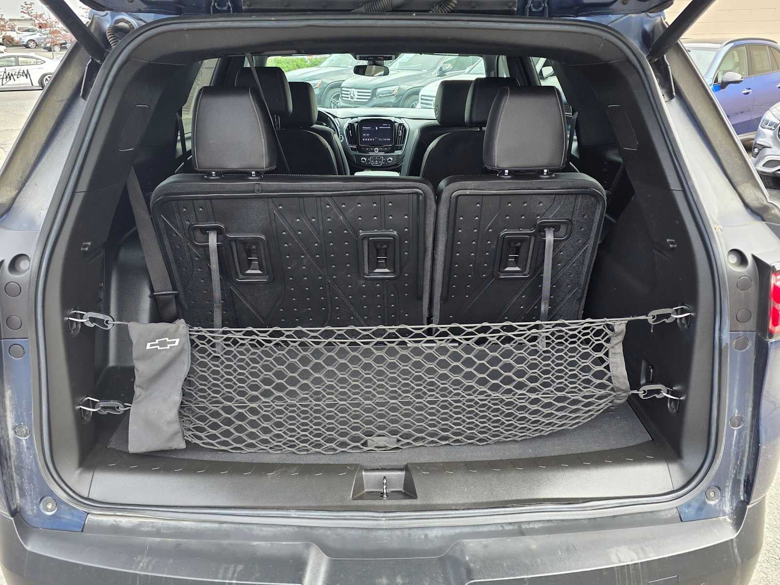2022 Chevrolet Traverse LT Leather