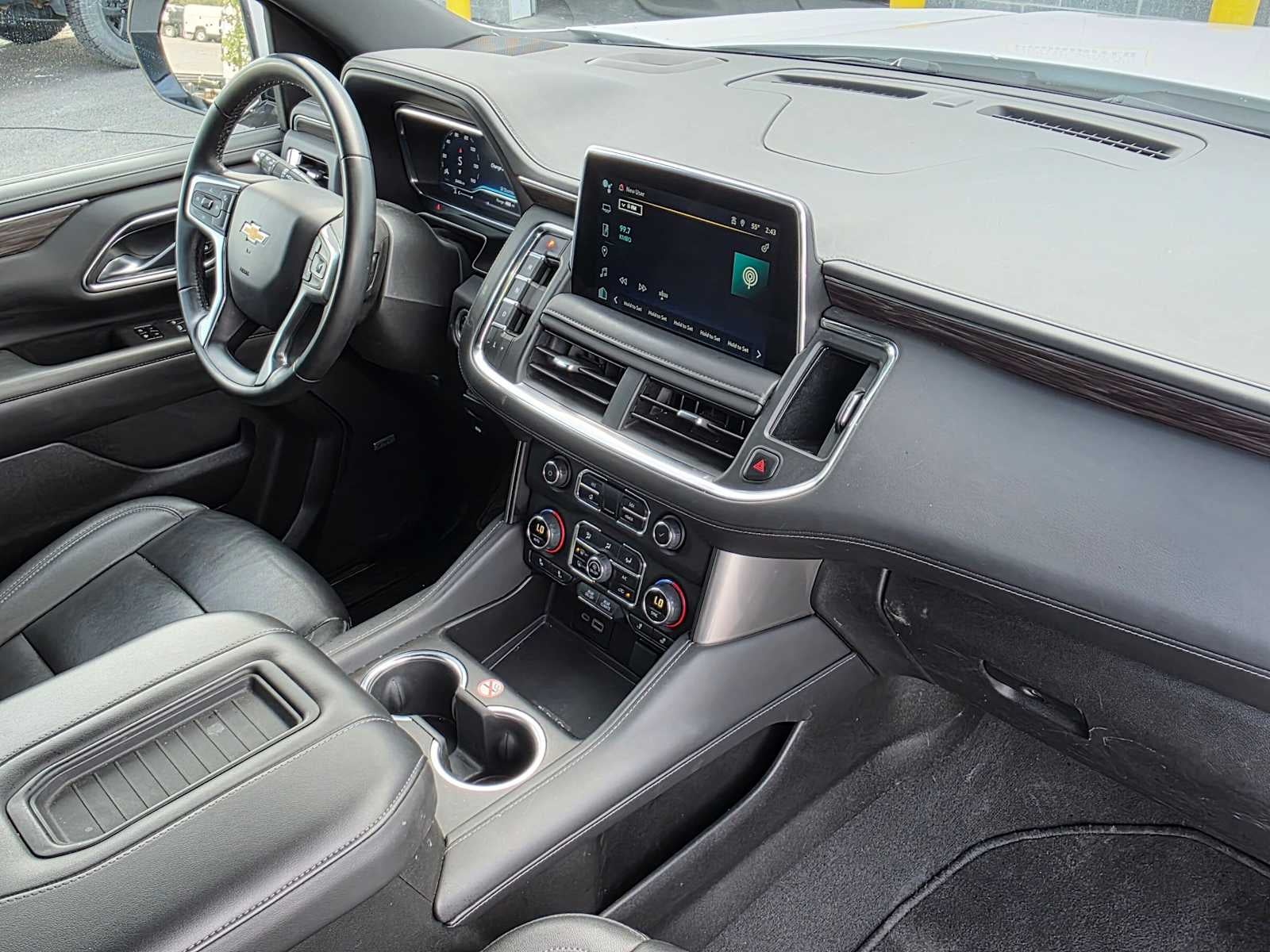 2024 Chevrolet Suburban LT