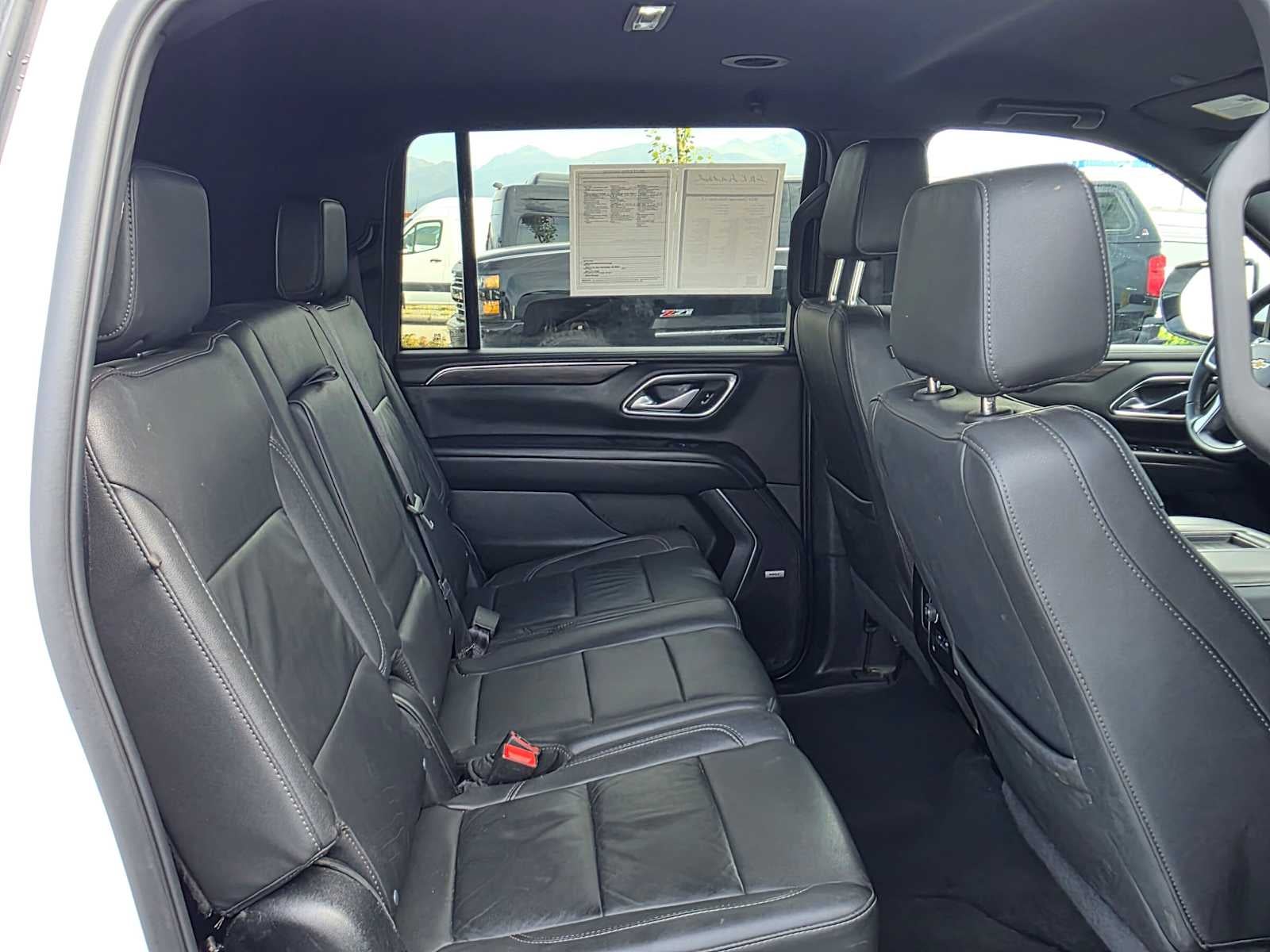 2024 Chevrolet Suburban LT