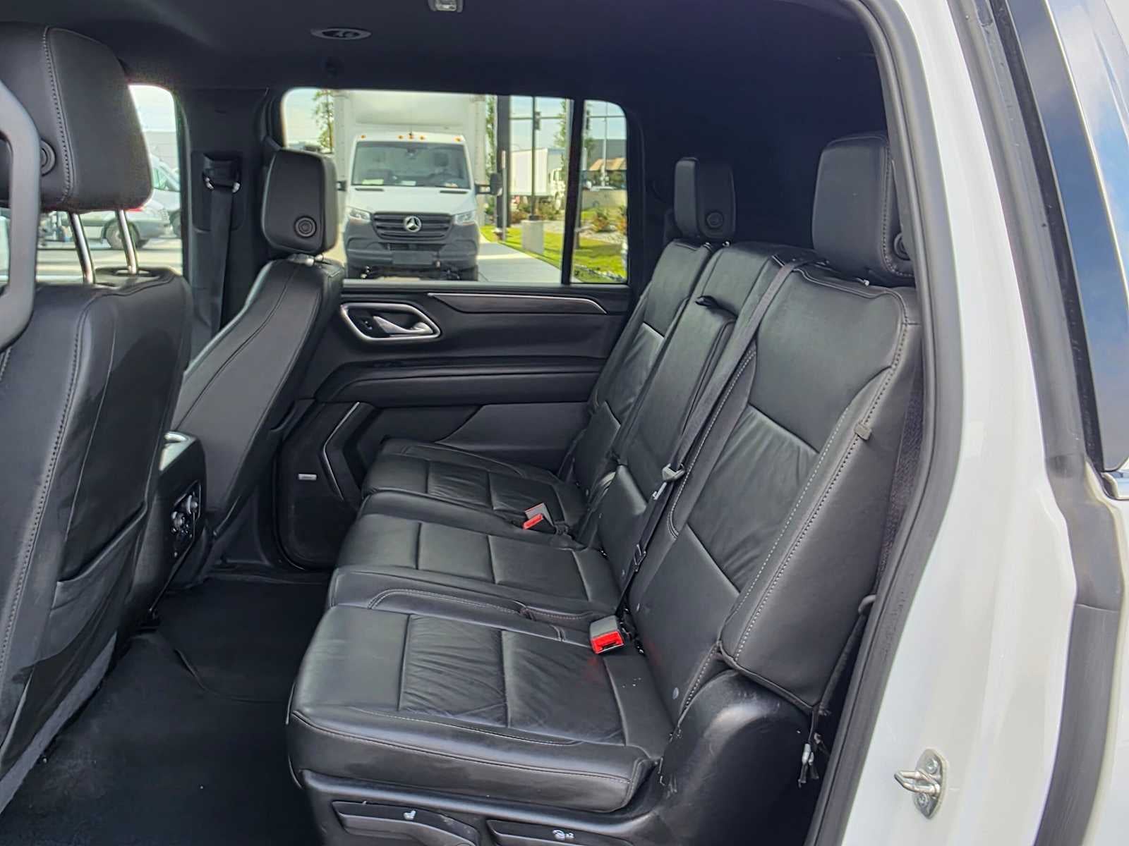 2024 Chevrolet Suburban LT
