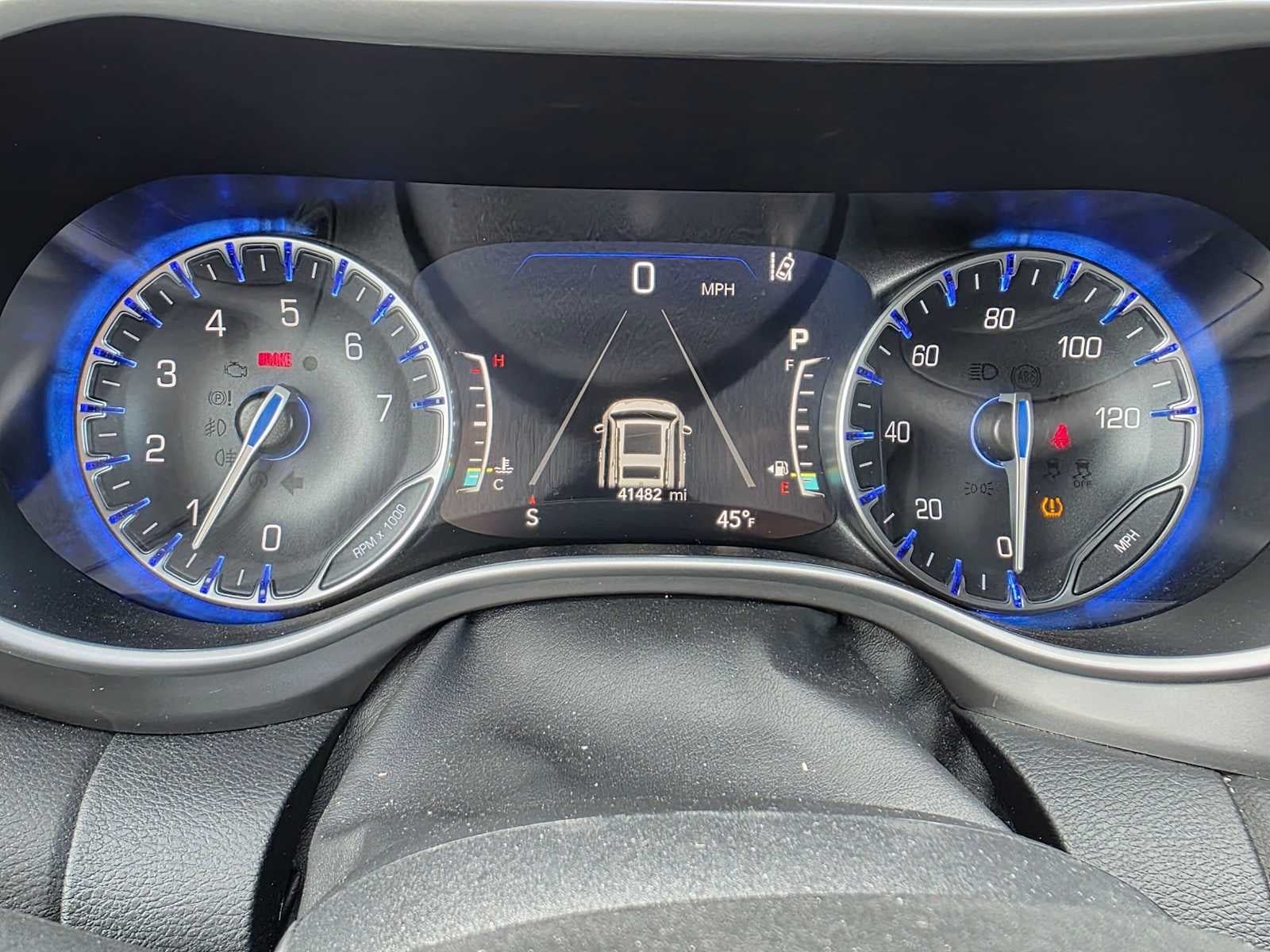 2025 Chrysler Pacifica Select