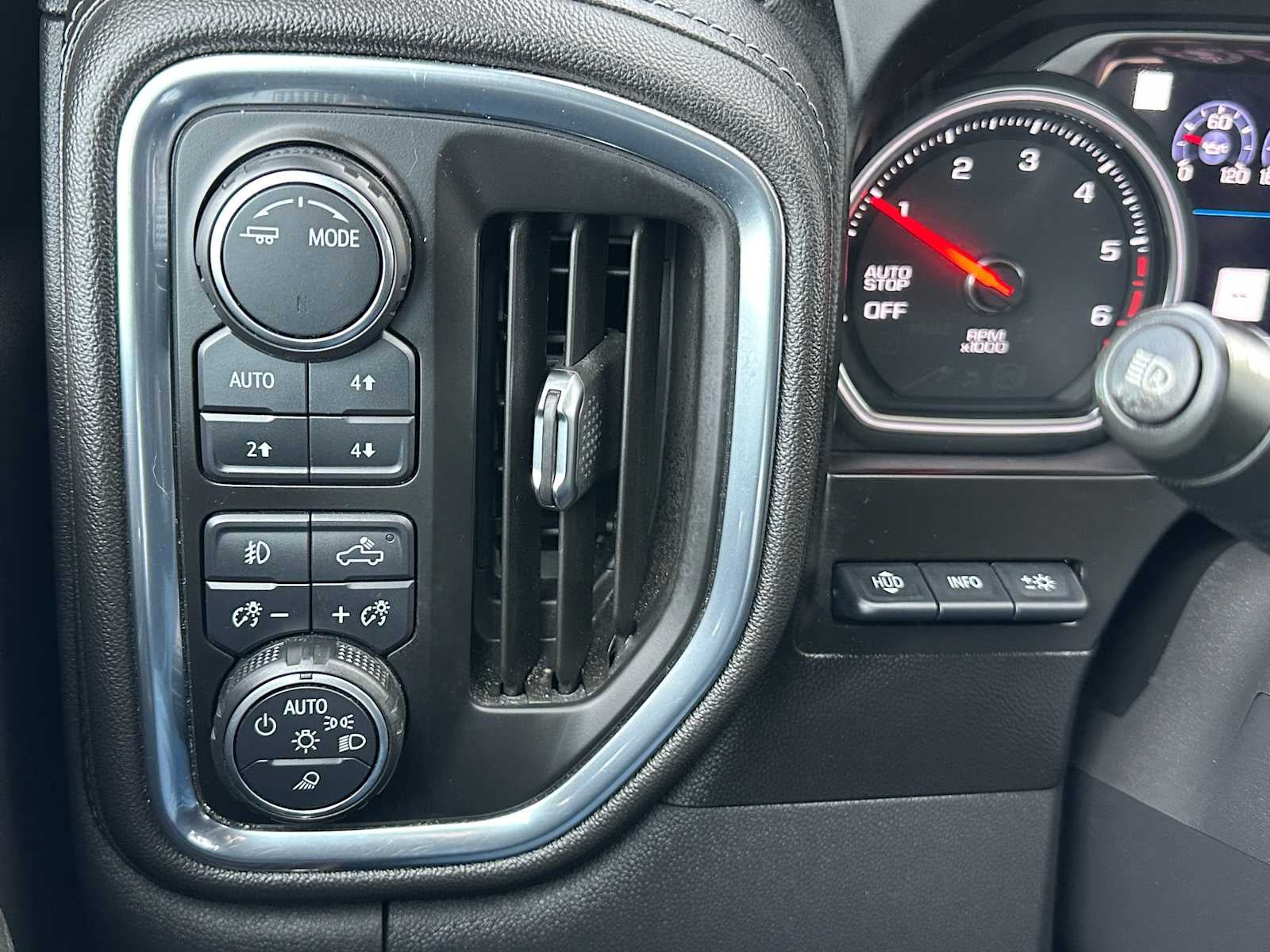 2020 Chevrolet Silverado 1500 High Country