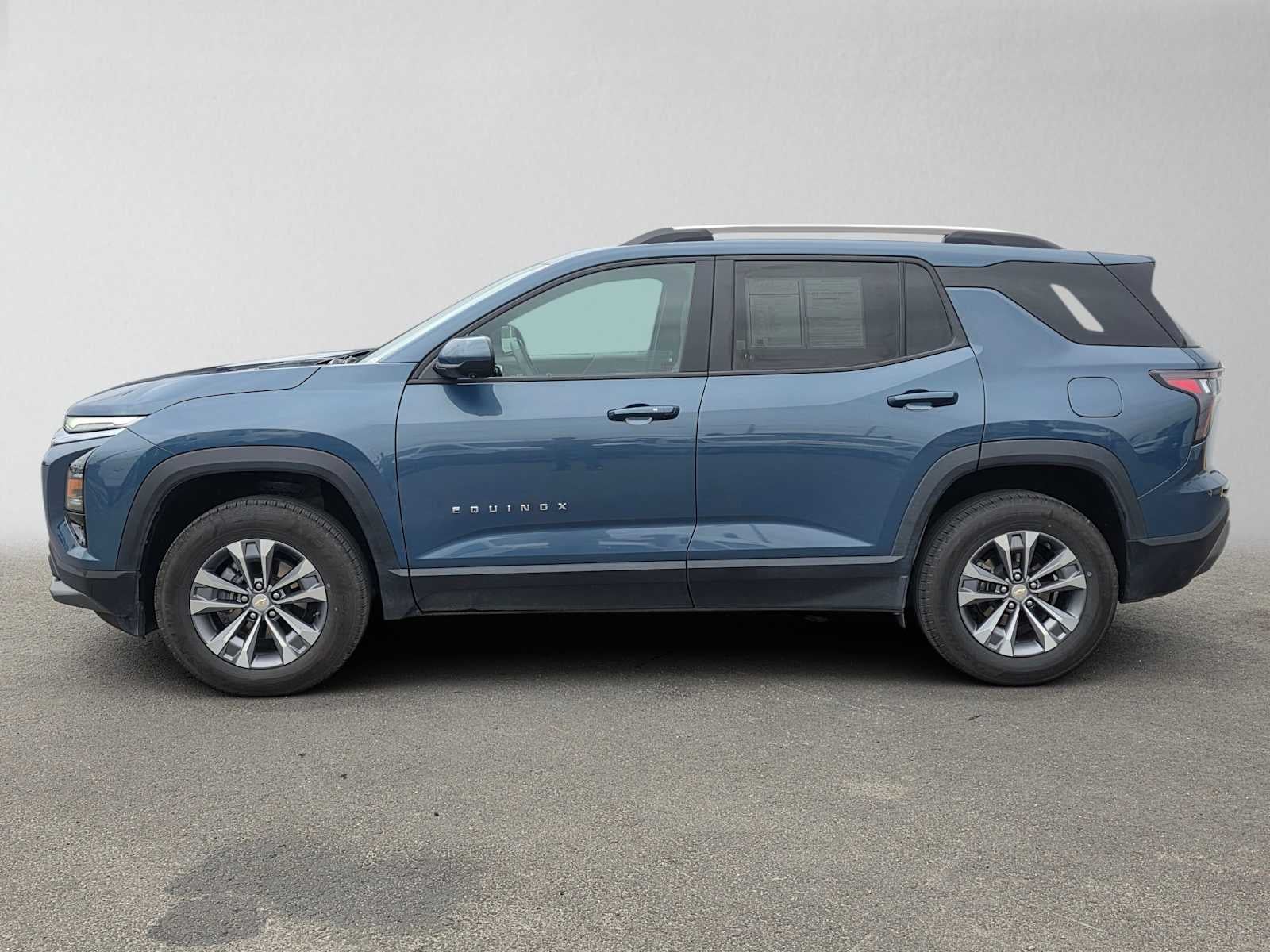 2025 Chevrolet Equinox AWD LT