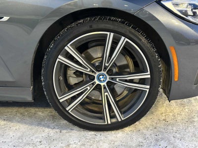 2022 BMW 3 Series 330e xDrive