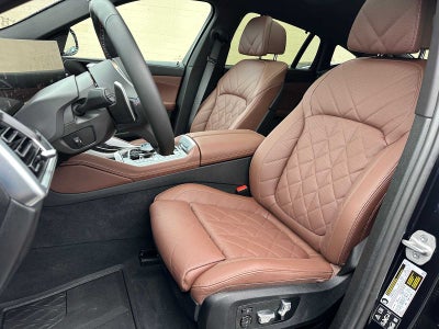 2025 BMW X6 M60i