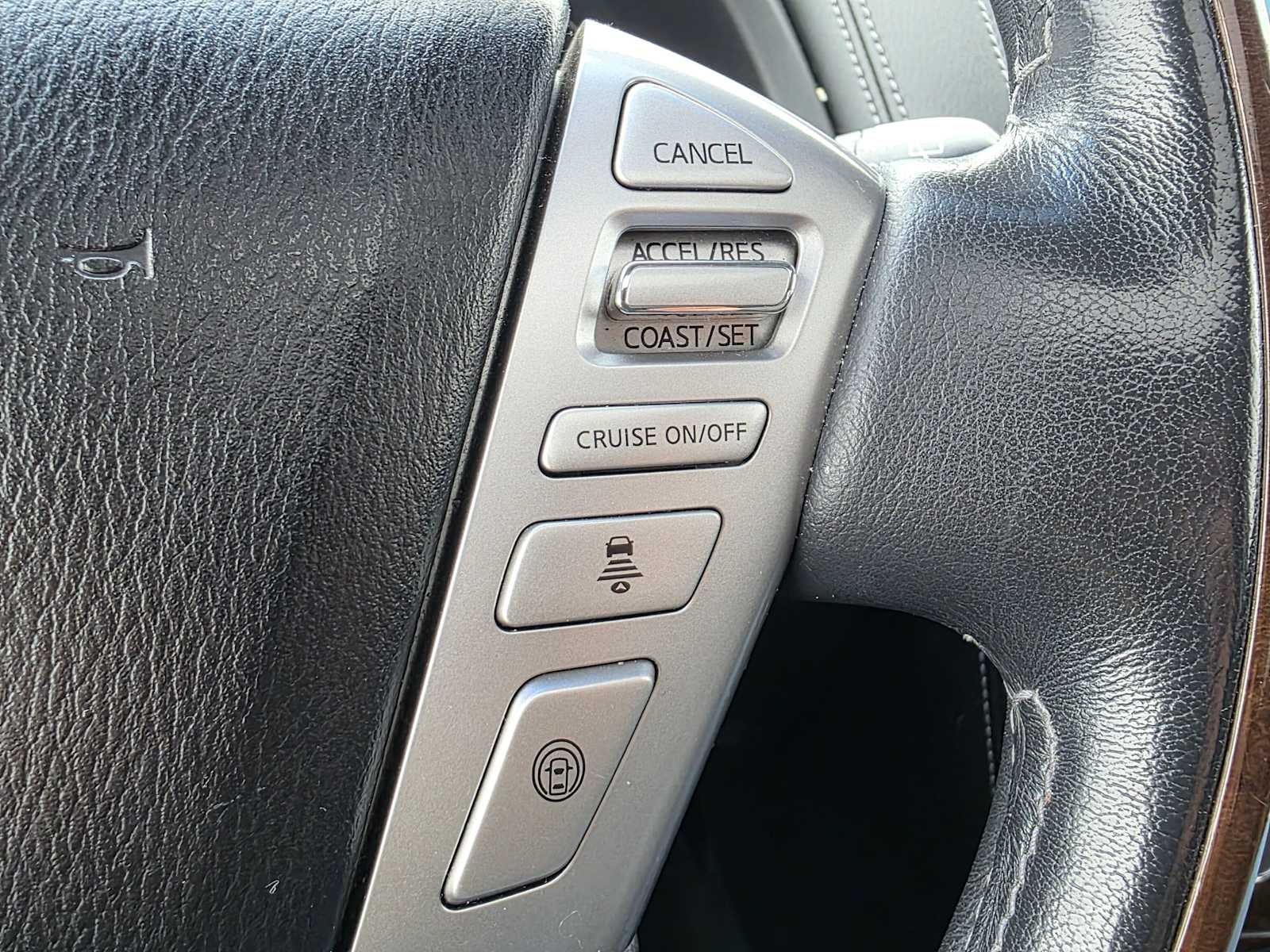 2016 INFINITI QX80 4WD 4dr