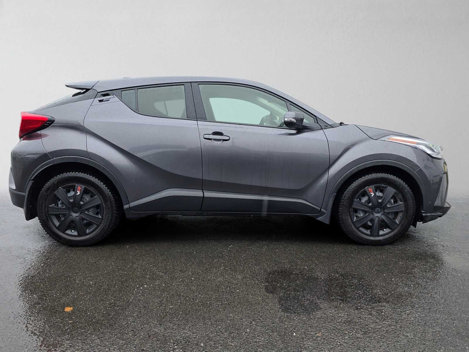 2021 Toyota C-HR LE