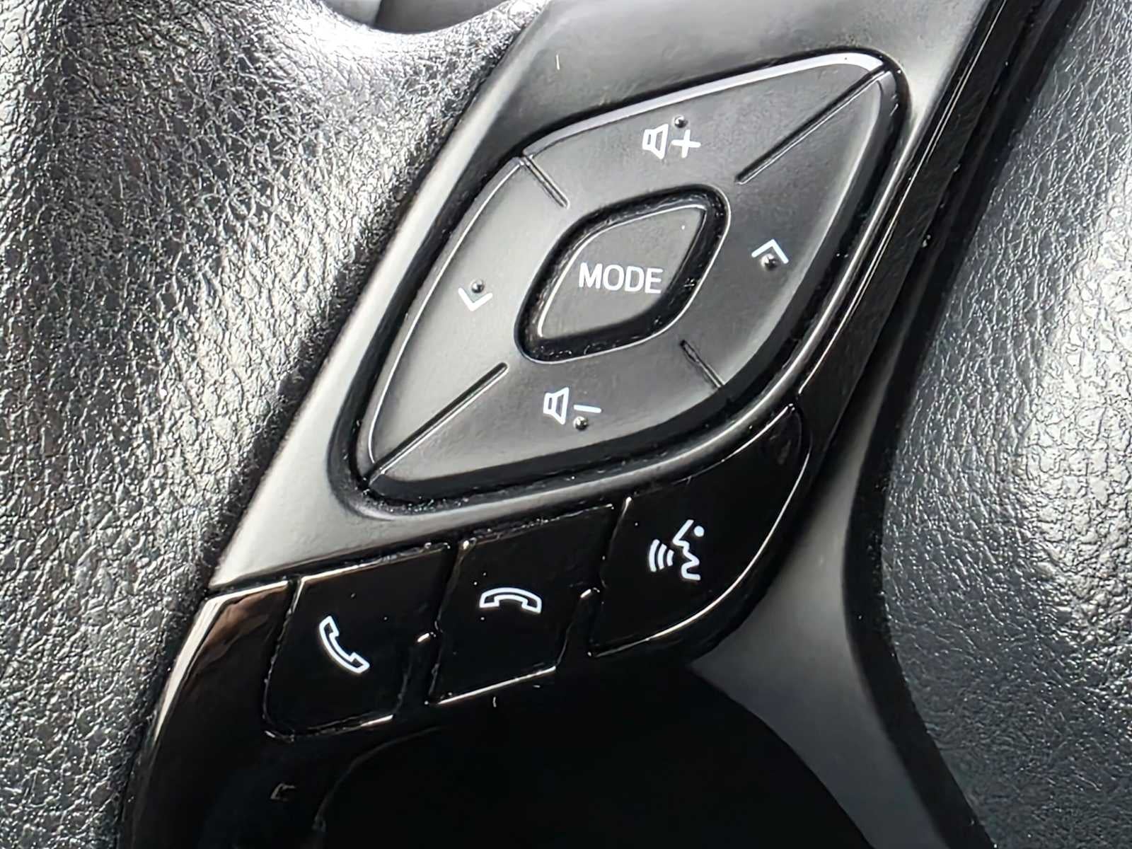 2021 Toyota C-HR LE