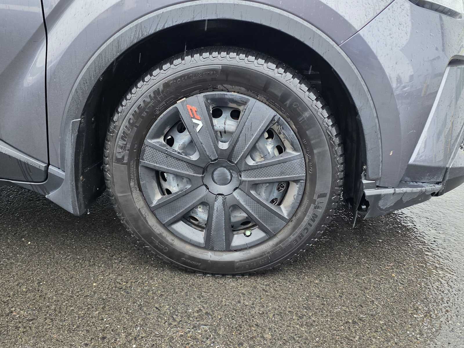 2021 Toyota C-HR LE