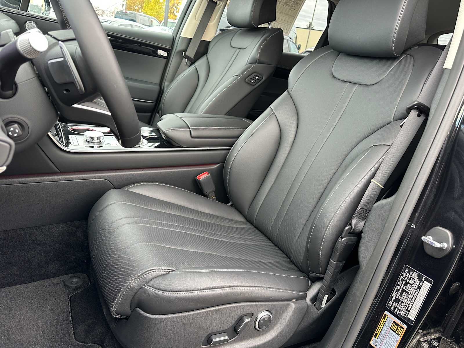 2025 Genesis GV80 Standard