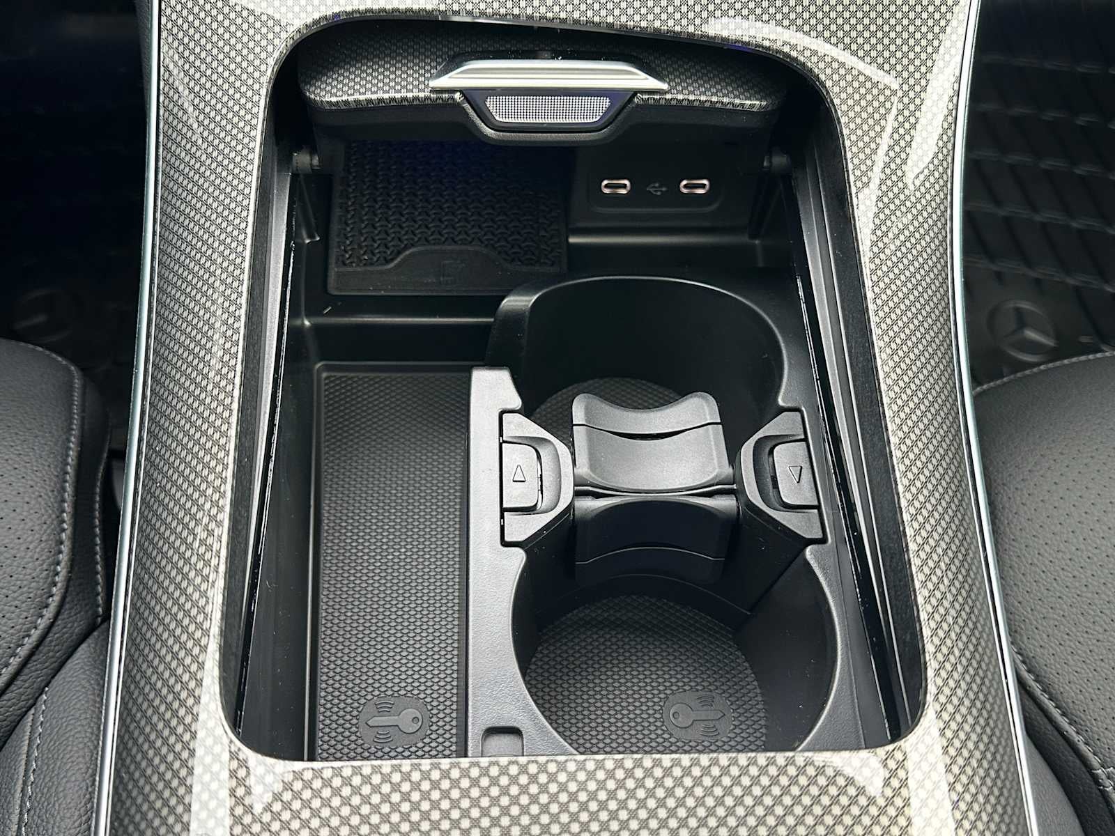 2026 Mercedes-Benz C 300 4MATIC® Sedan