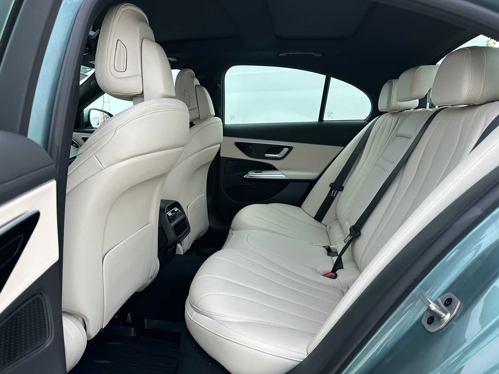 2026 Mercedes-Benz E 350 E 350