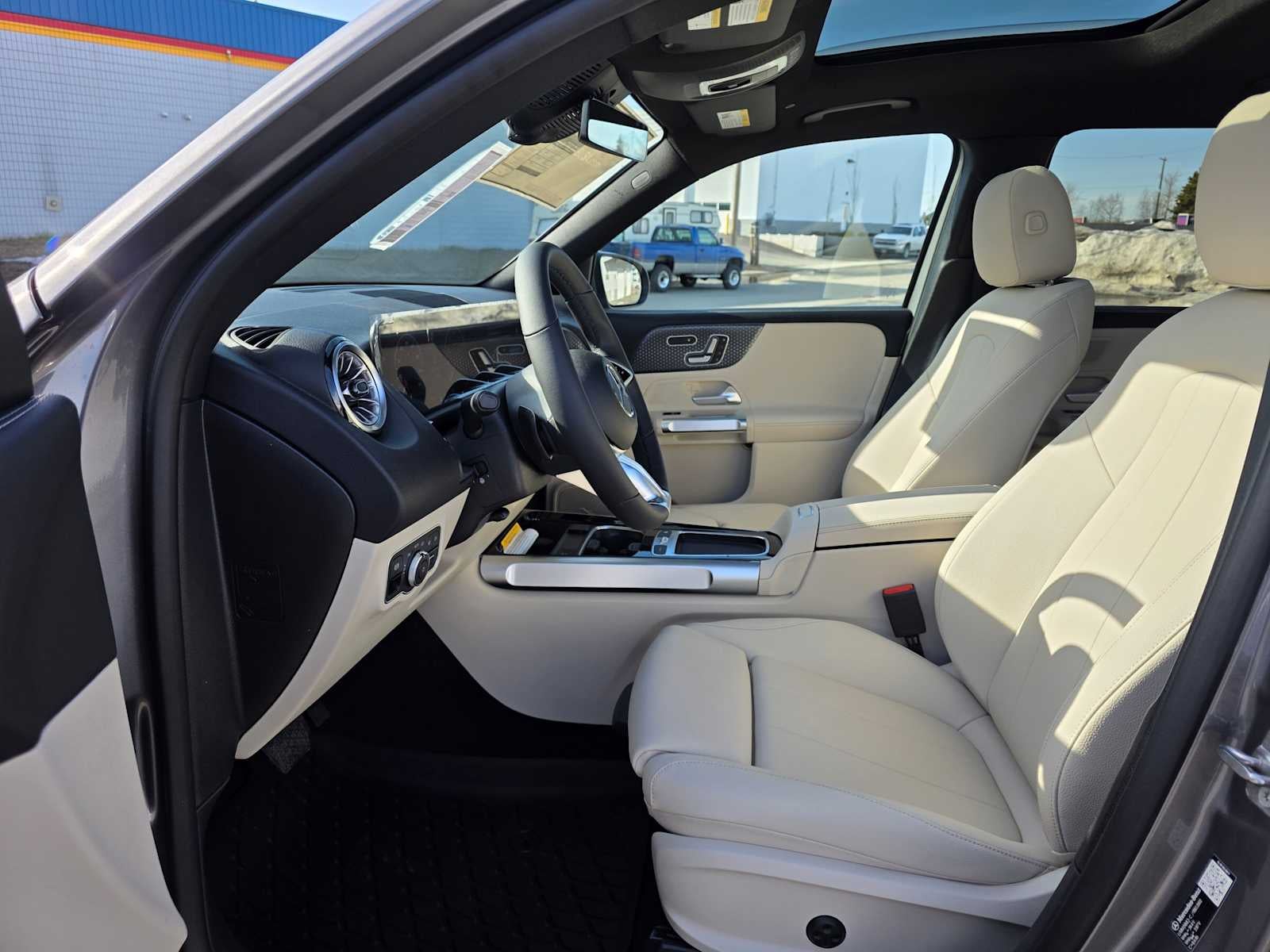 2026 Mercedes-Benz GLB 250 4MATIC® SUV