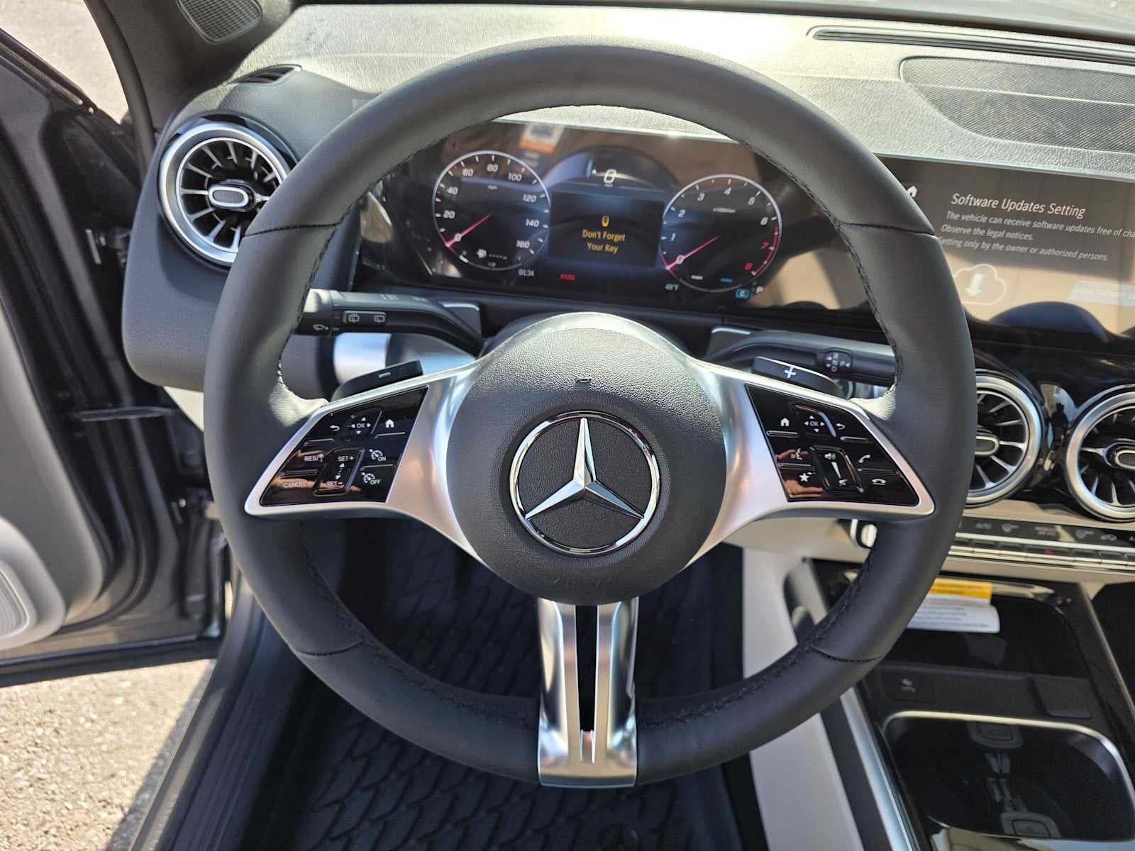 2026 Mercedes-Benz GLB 250 4MATIC® SUV