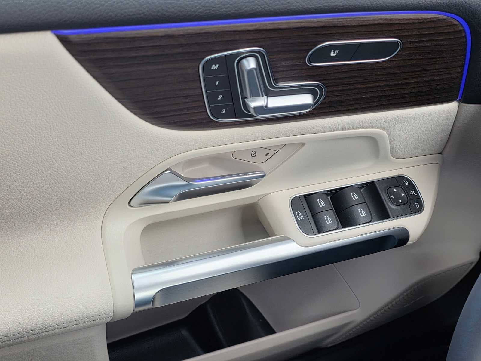 2026 Mercedes-Benz GLB 250 4MATIC® SUV