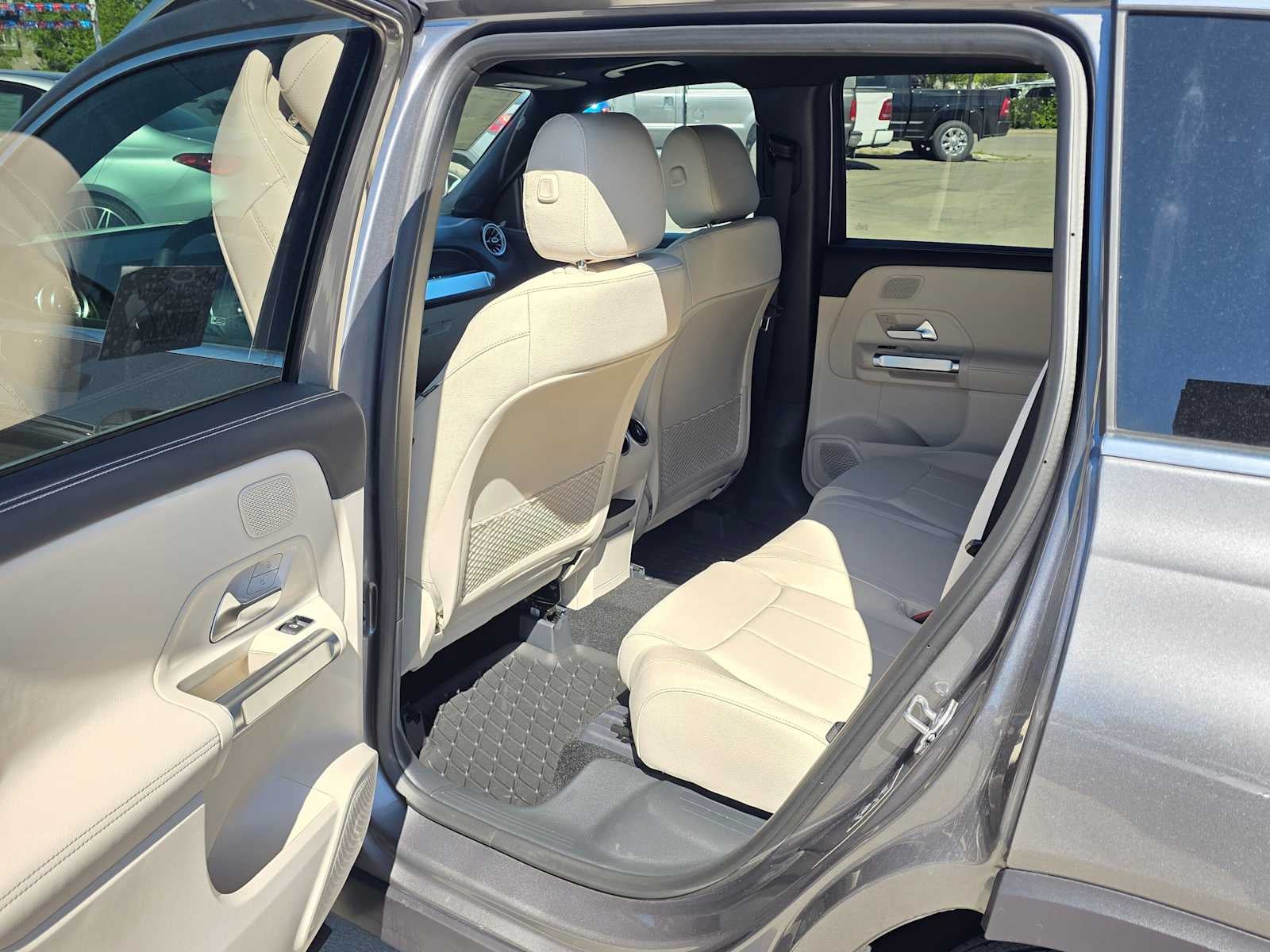 2026 Mercedes-Benz GLB 250 4MATIC® SUV