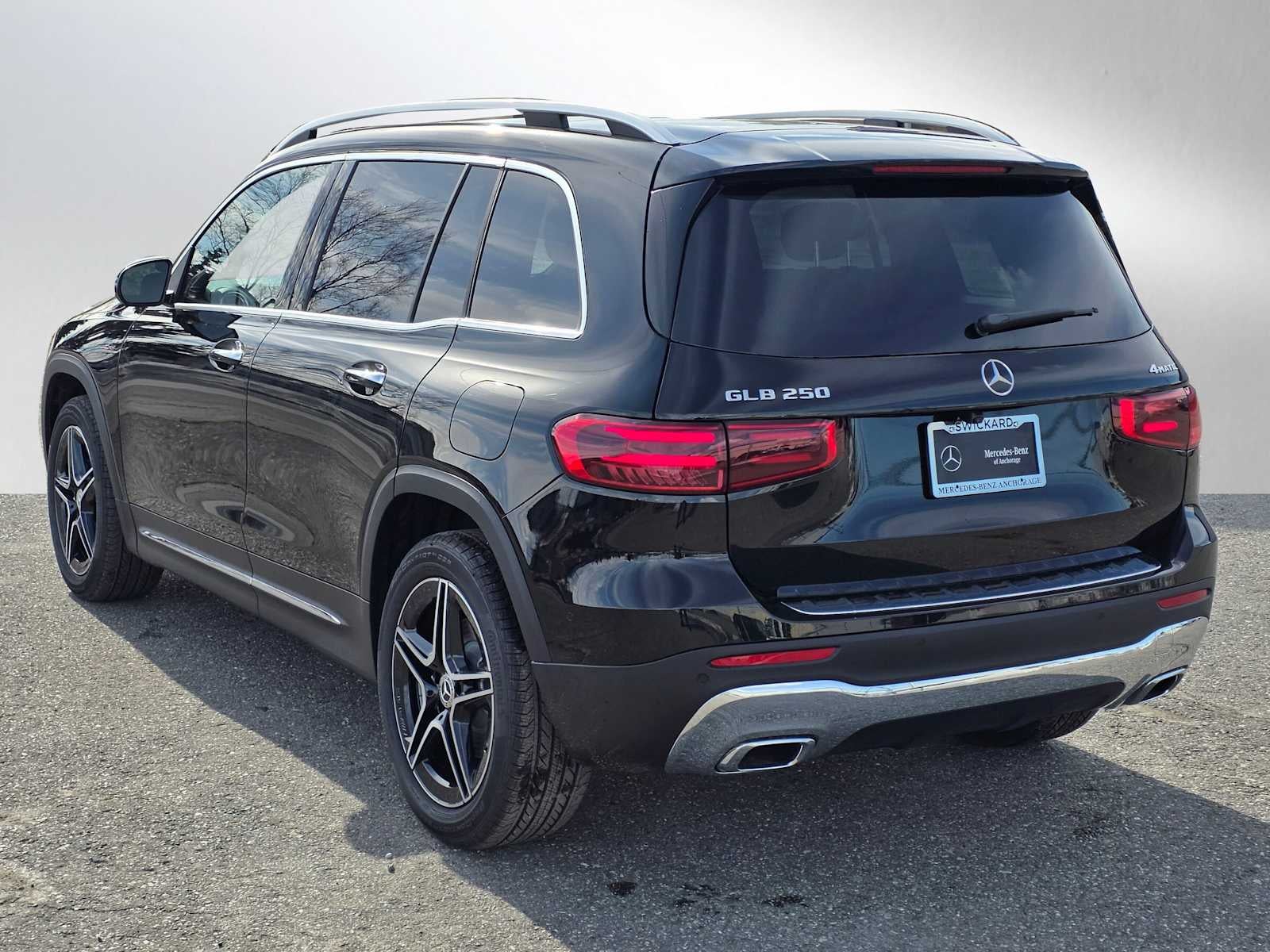 2026 Mercedes-Benz GLB 250 4MATIC® SUV