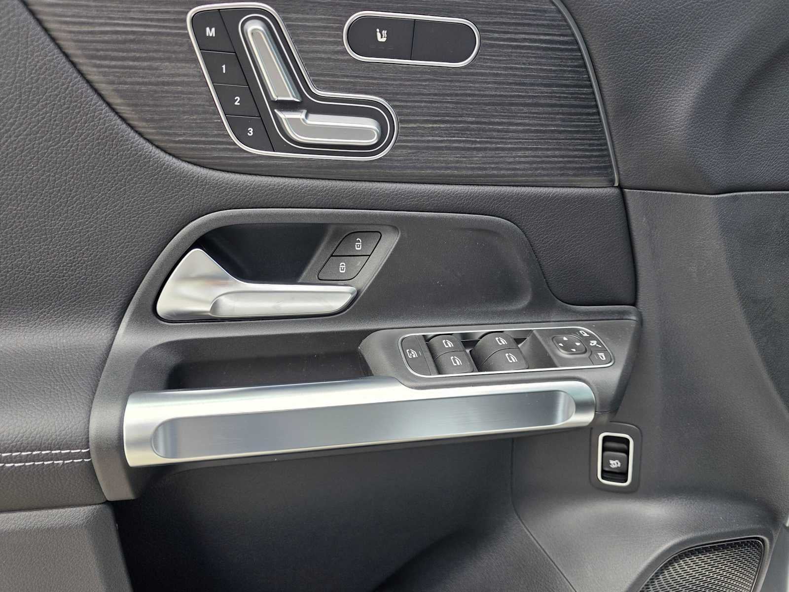 2026 Mercedes-Benz GLB 250 4MATIC® SUV