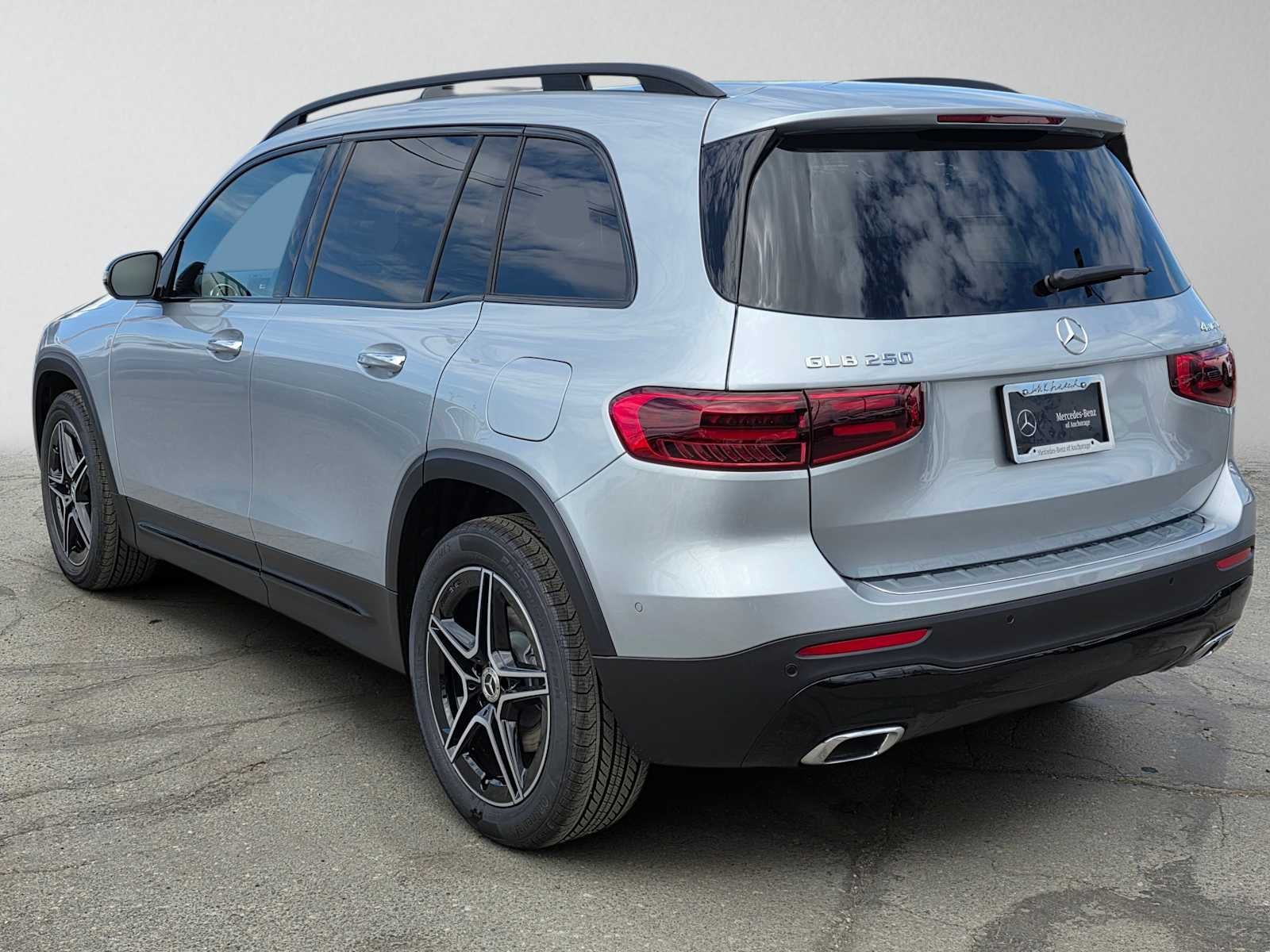 2026 Mercedes-Benz GLB 250 4MATIC® SUV