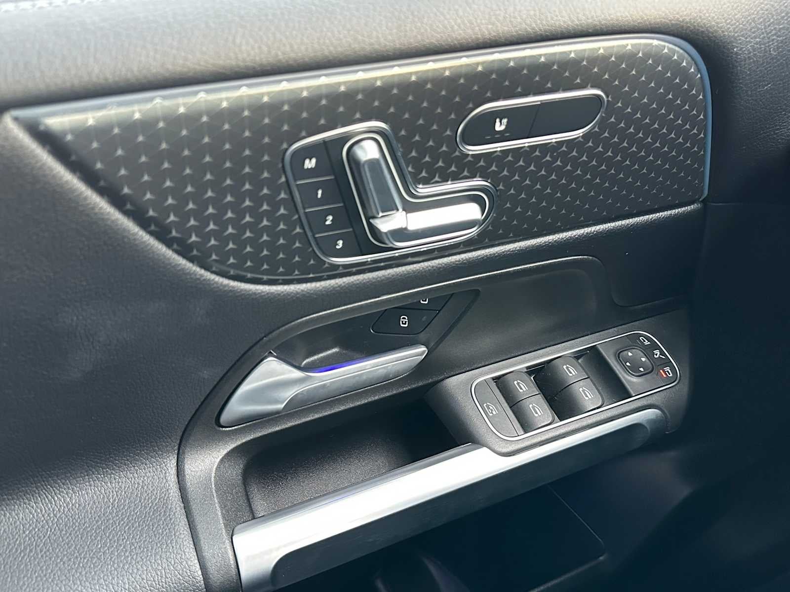 2024 Mercedes-Benz GLB 250 GLB 250