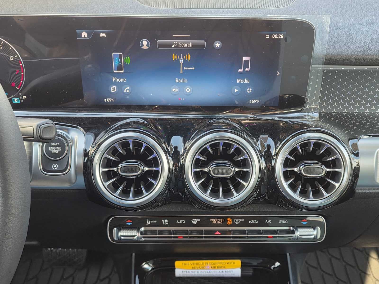 2026 Mercedes-Benz GLB 250 4MATIC® SUV