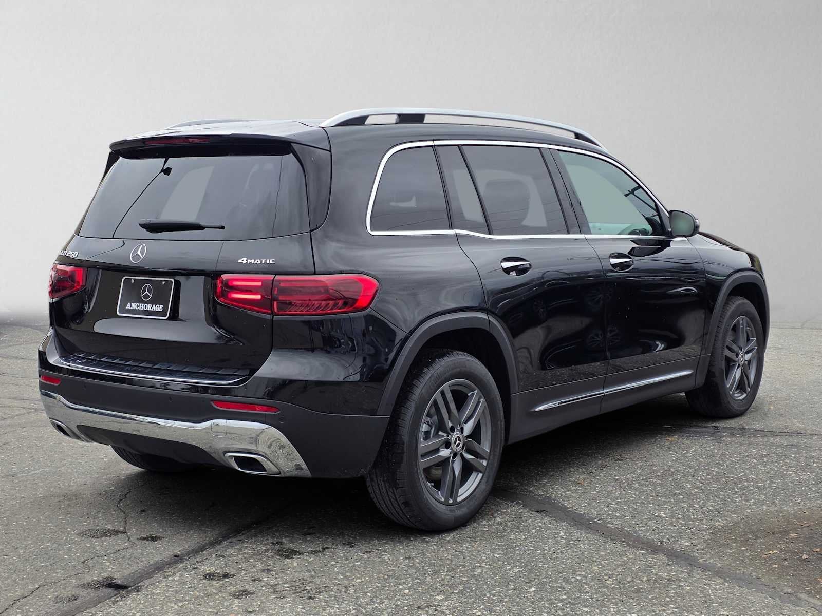2026 Mercedes-Benz GLB 250 4MATIC® SUV