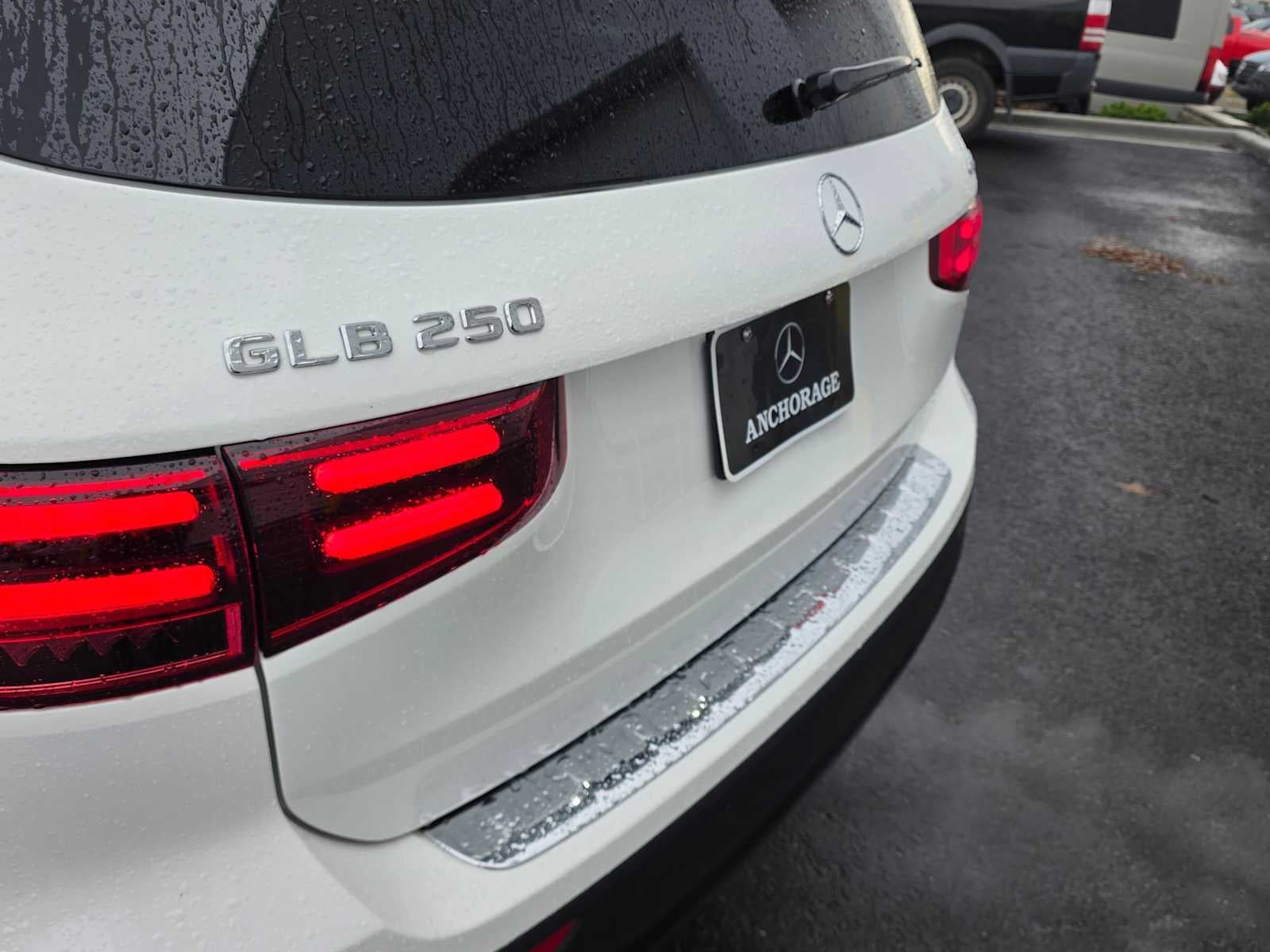 2026 Mercedes-Benz GLB 250 4MATIC® SUV