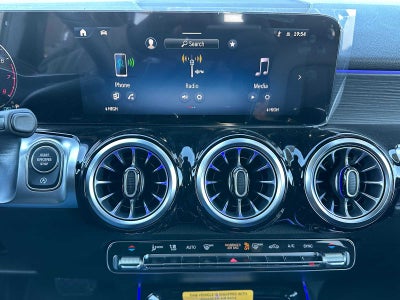 2026 Mercedes-Benz GLB 250 4MATIC® SUV