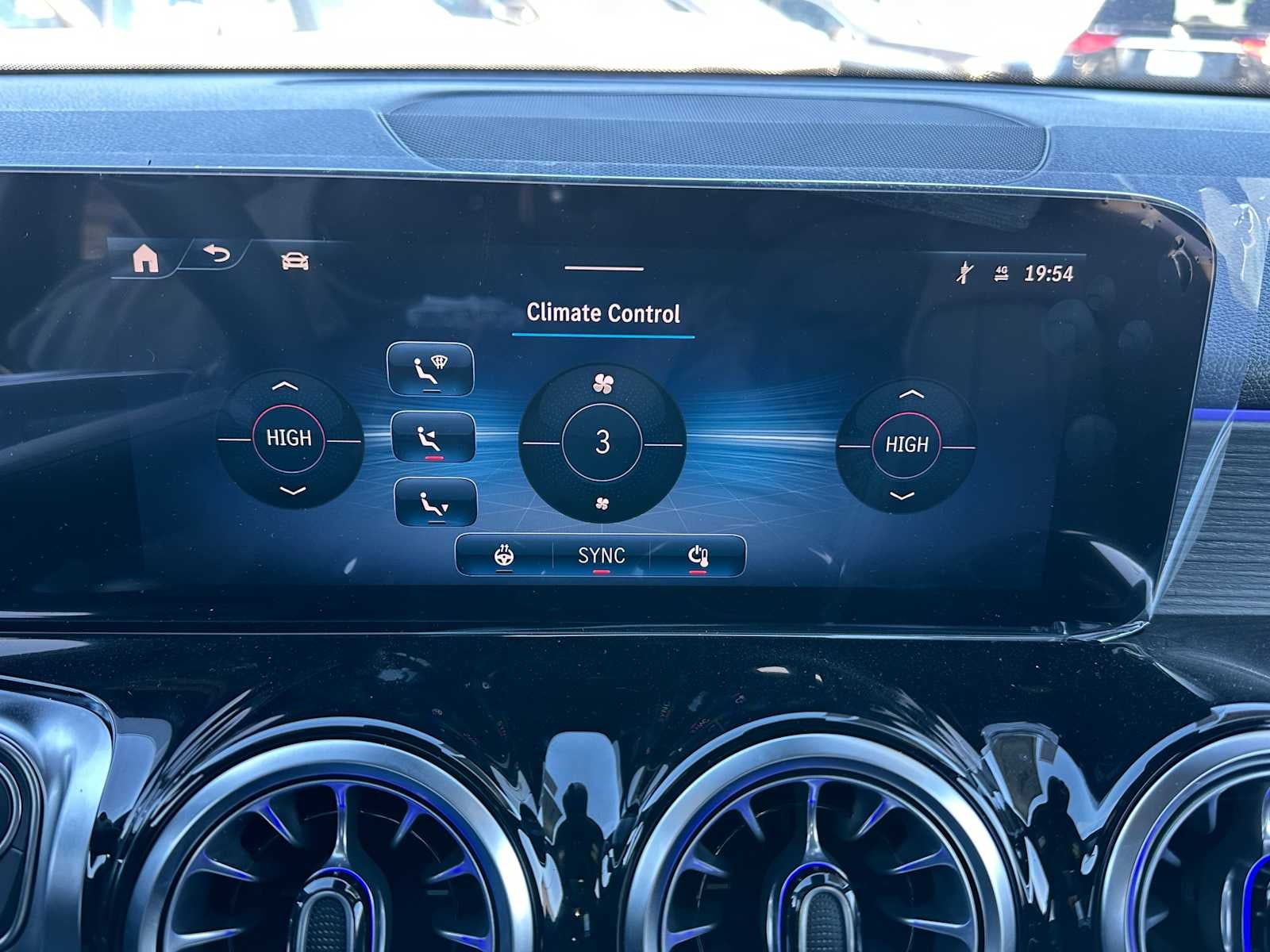 2026 Mercedes-Benz GLB 250 4MATIC® SUV