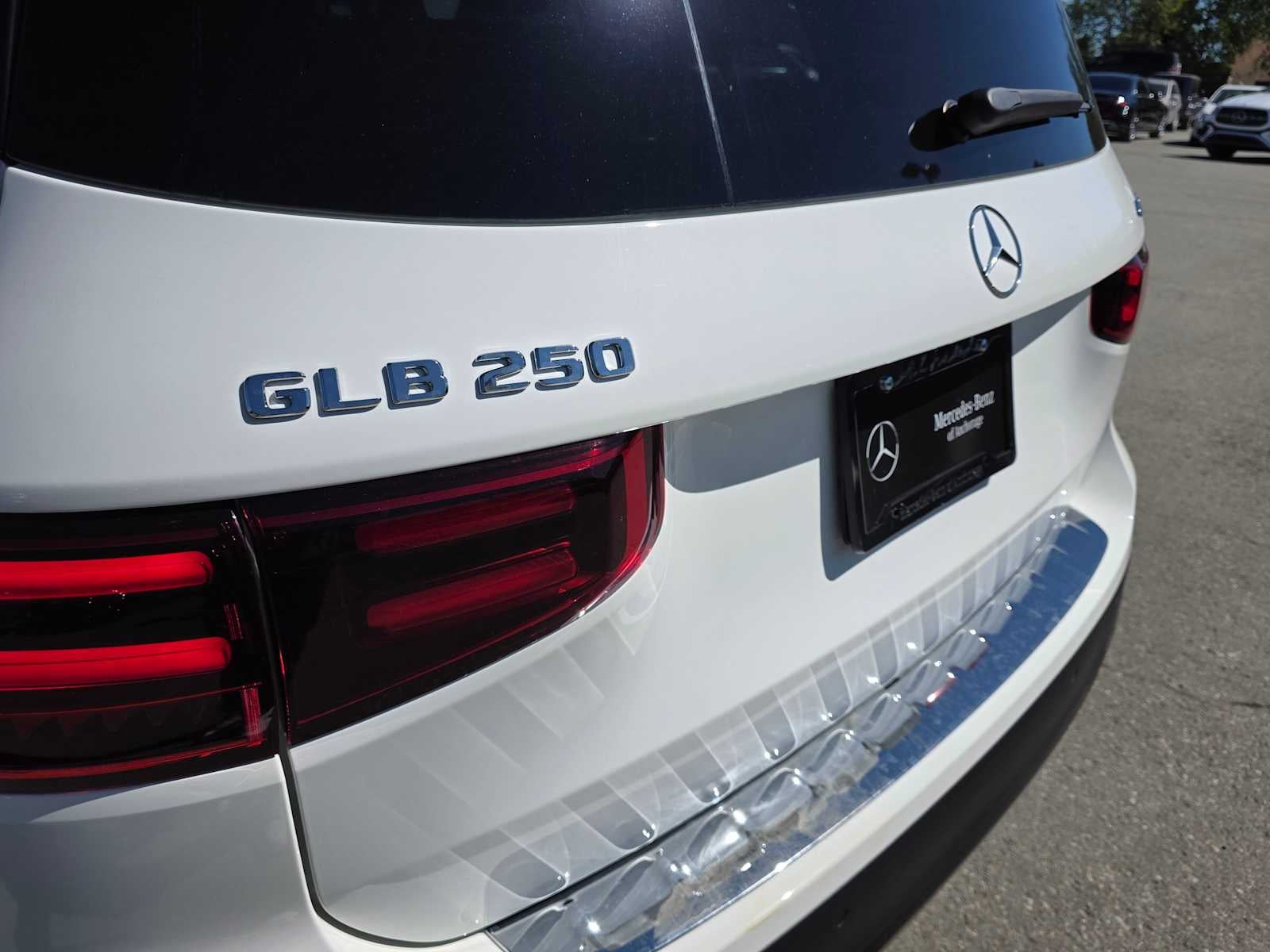 2026 Mercedes-Benz GLB 250 4MATIC® SUV
