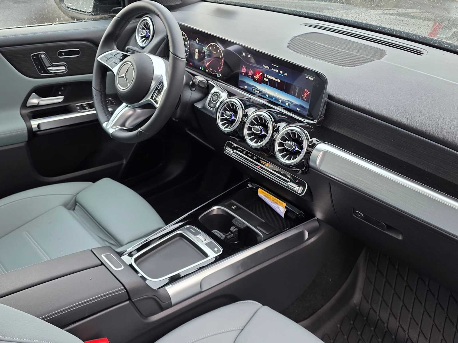 2026 Mercedes-Benz GLB 250 4MATIC® SUV