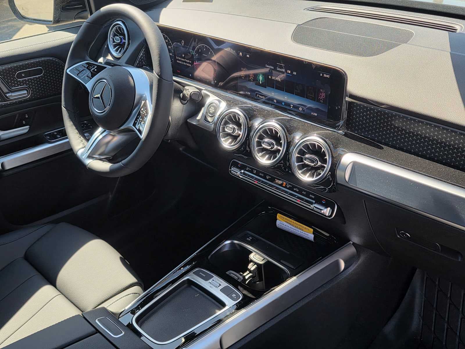 2026 Mercedes-Benz GLB 250 4MATIC® SUV