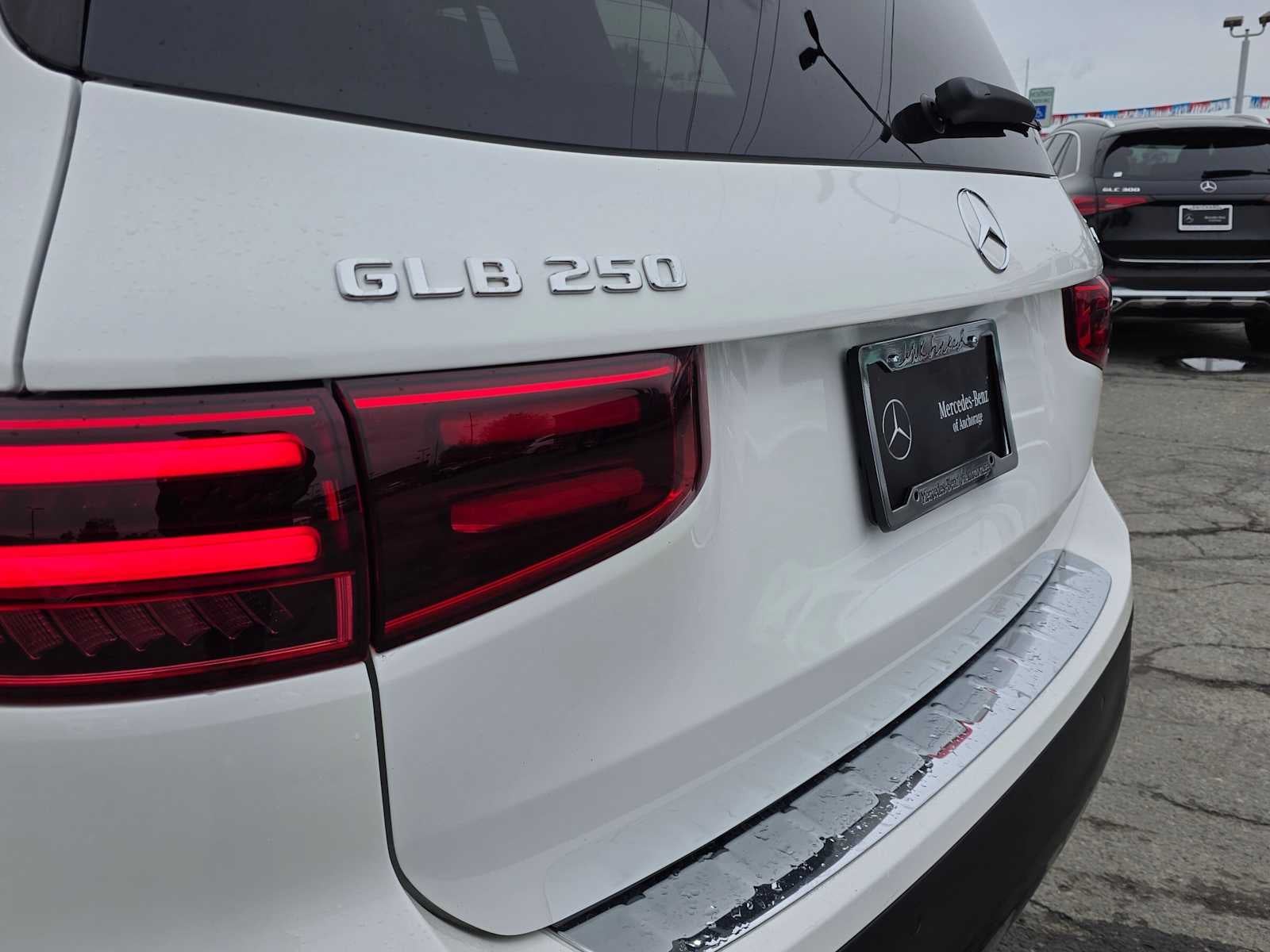 2026 Mercedes-Benz GLB 250 4MATIC® SUV