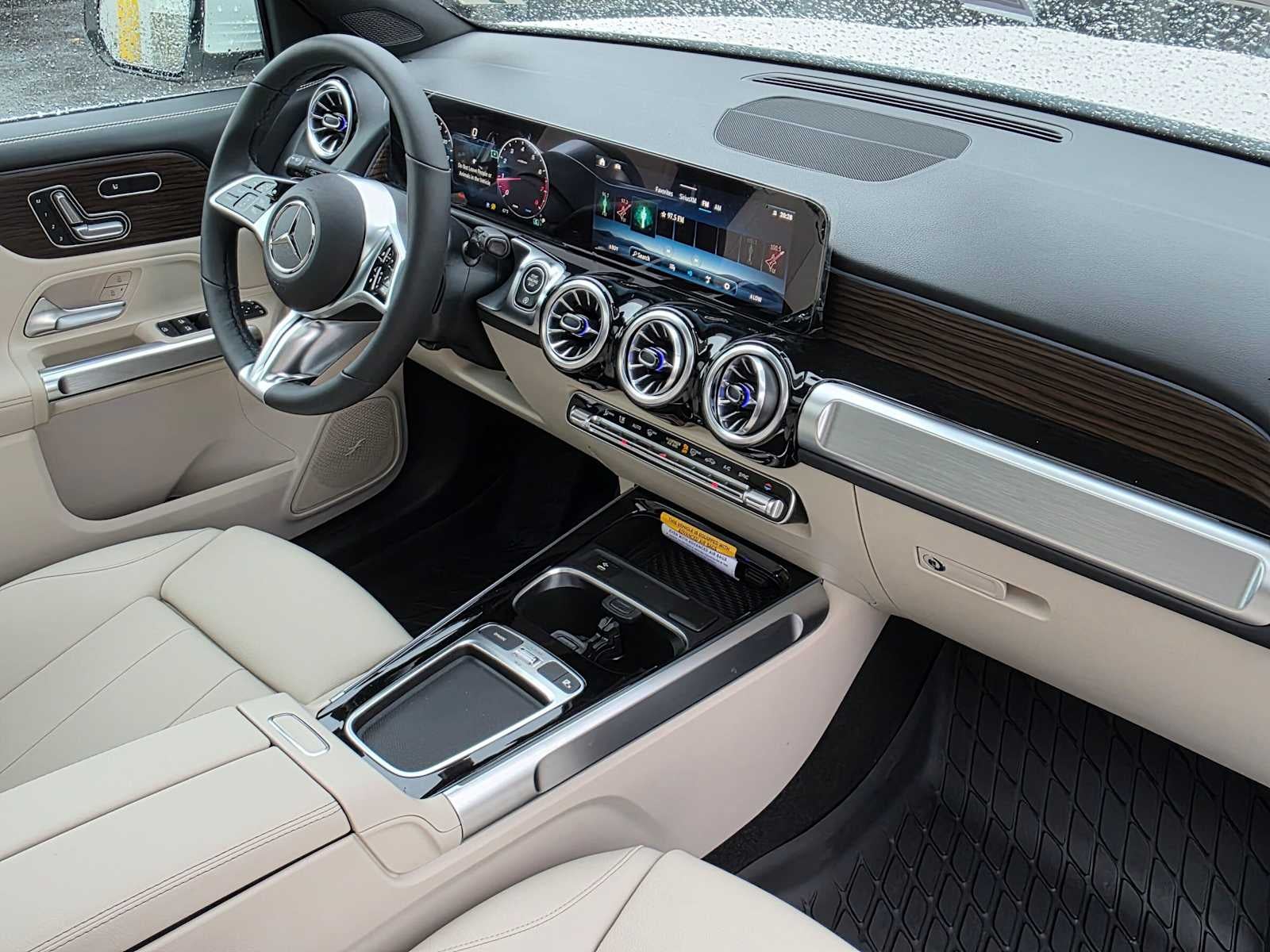 2026 Mercedes-Benz GLB 250 4MATIC® SUV