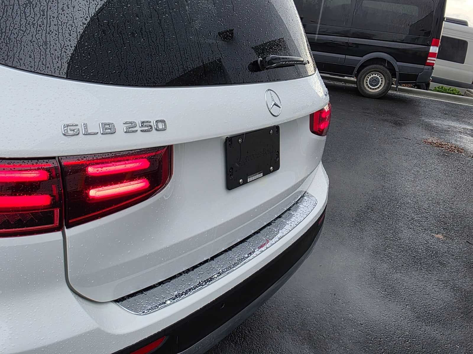 2026 Mercedes-Benz GLB 250 4MATIC® SUV