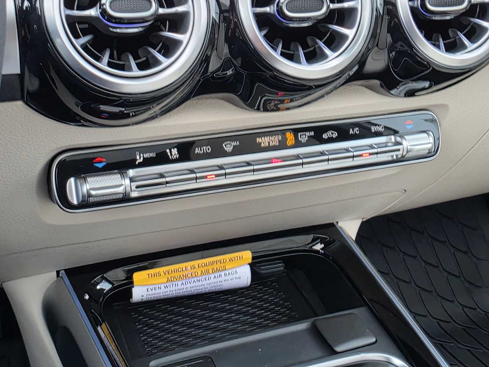 2026 Mercedes-Benz GLB 250 4MATIC® SUV