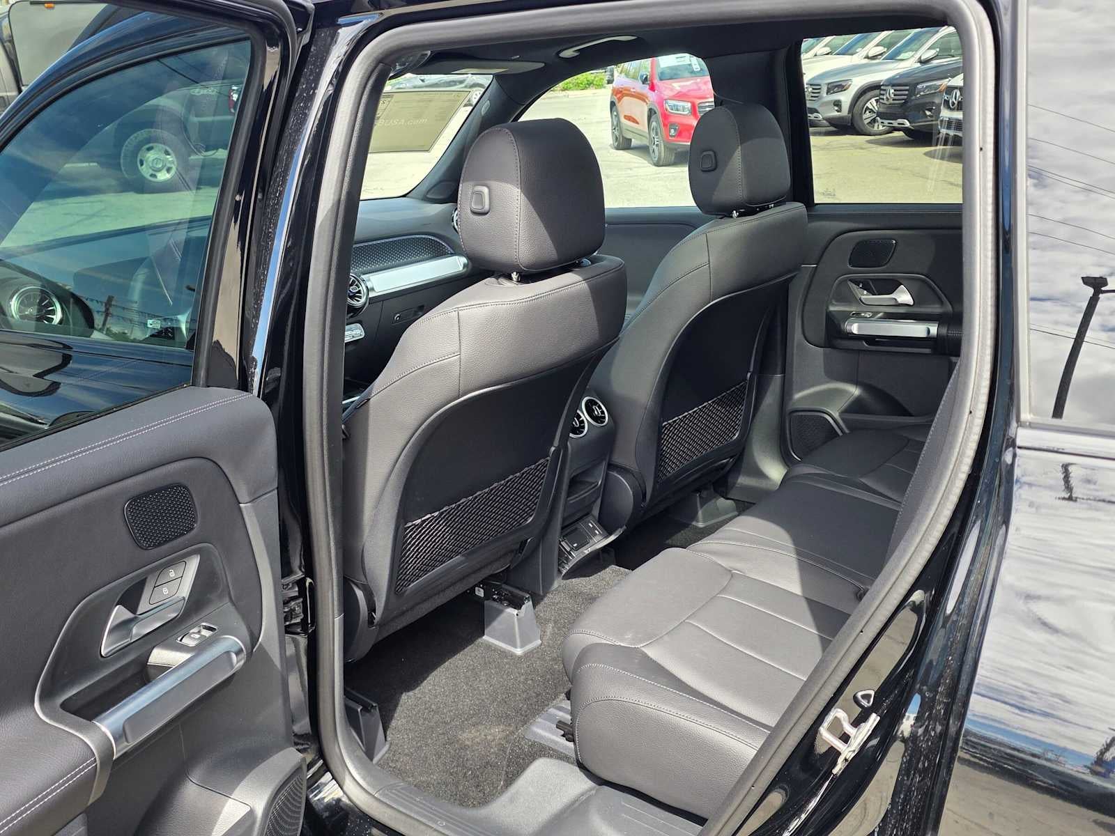 2026 Mercedes-Benz GLB 250 4MATIC® SUV