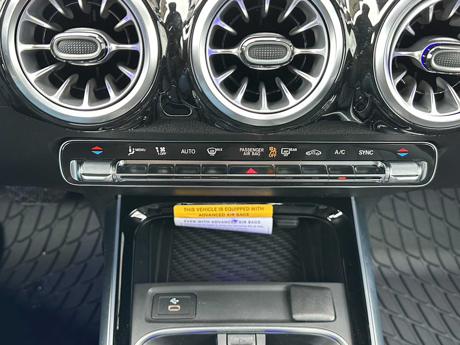 2026 Mercedes-Benz GLB 250 4MATIC® SUV