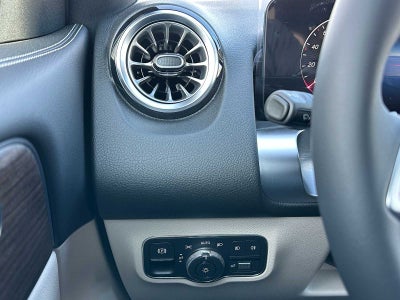 2026 Mercedes-Benz GLB 250 4MATIC® SUV