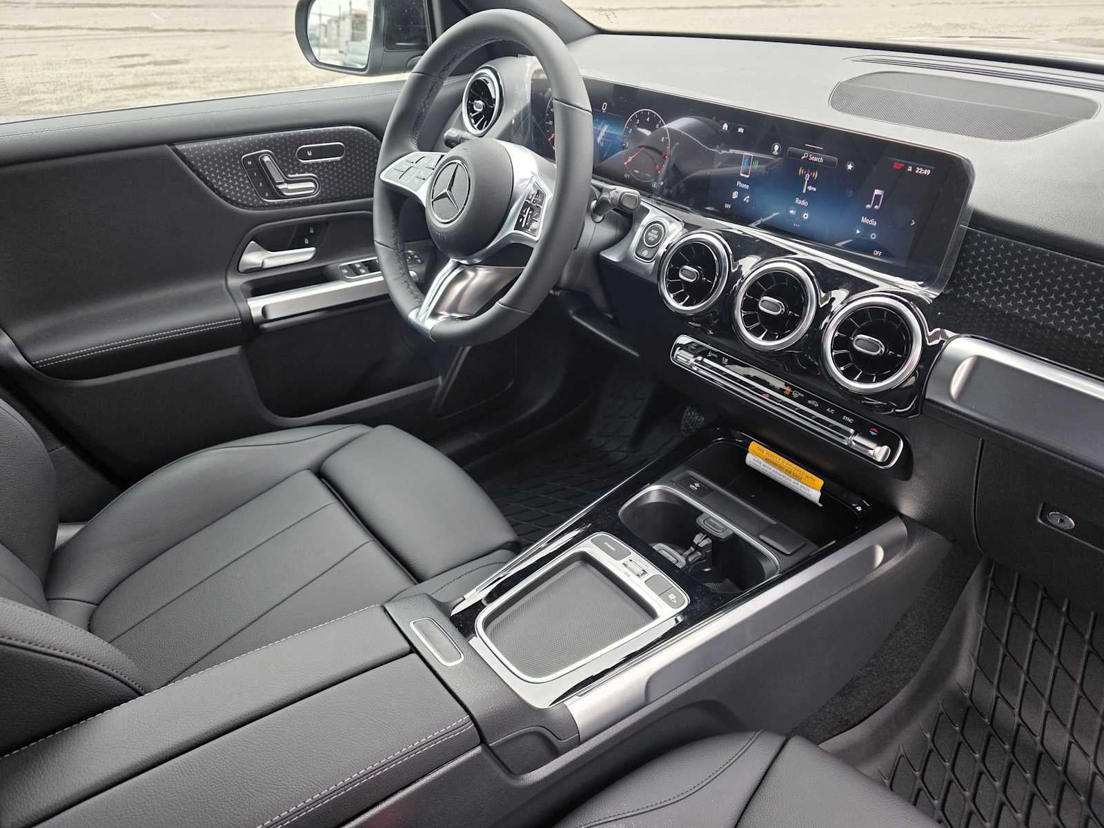 2026 Mercedes-Benz GLB 250 4MATIC® SUV