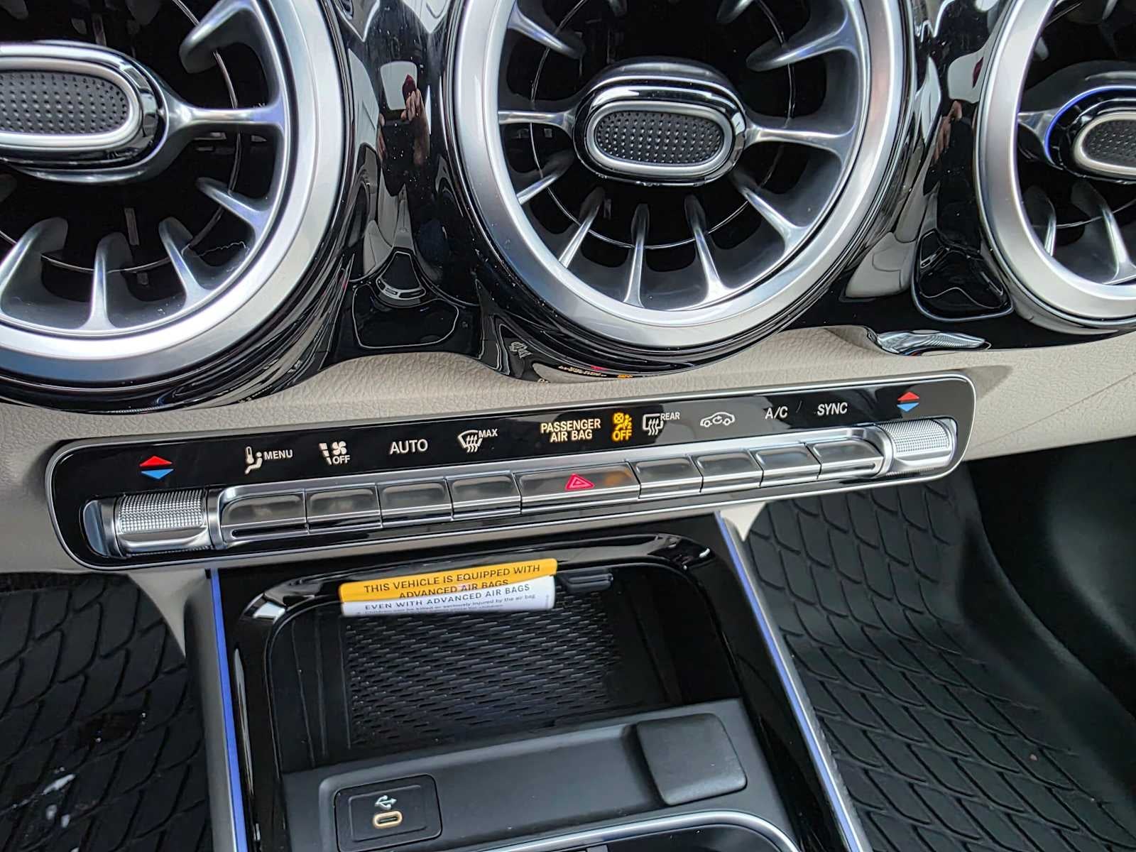 2026 Mercedes-Benz GLB 250 4MATIC® SUV