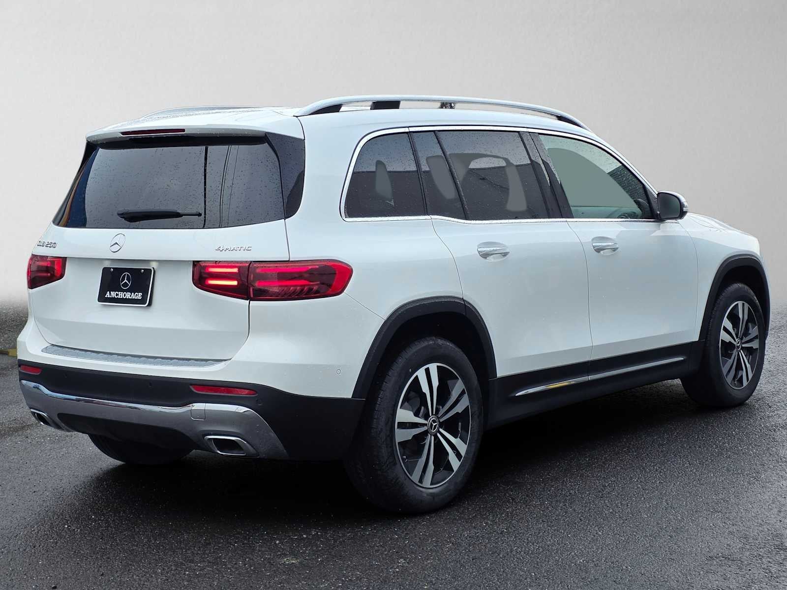2026 Mercedes-Benz GLB 250 4MATIC® SUV