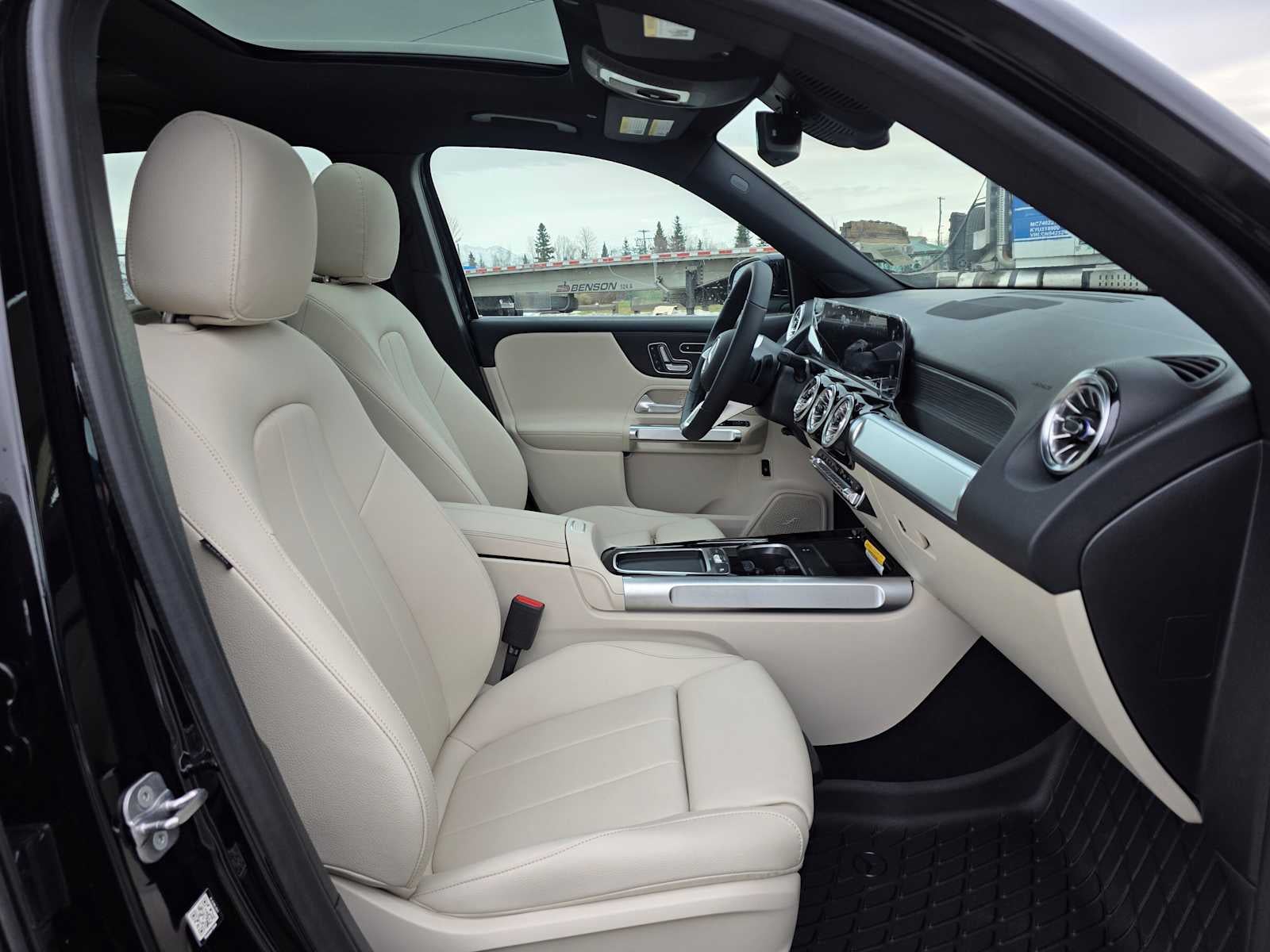 2026 Mercedes-Benz GLB 250 4MATIC® SUV