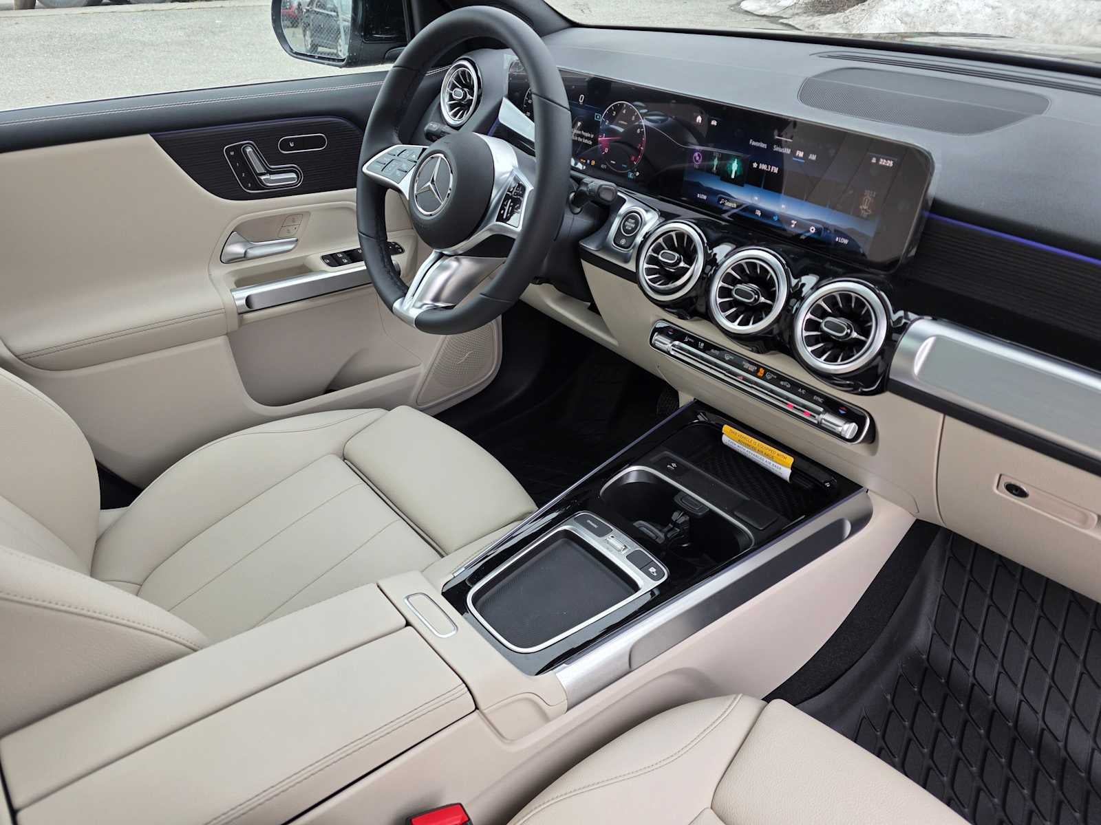 2026 Mercedes-Benz GLB 250 4MATIC® SUV