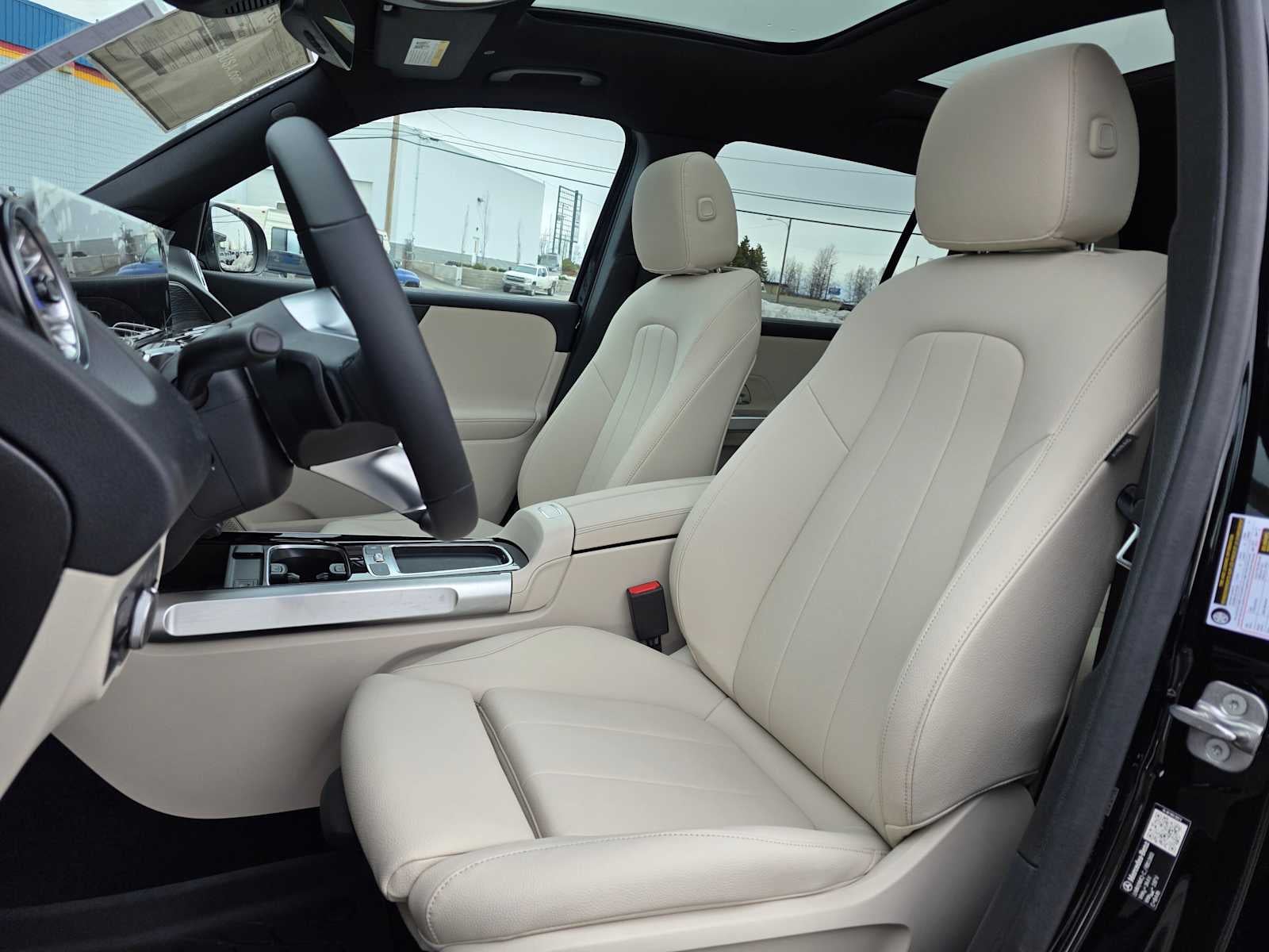 2026 Mercedes-Benz GLB 250 4MATIC® SUV