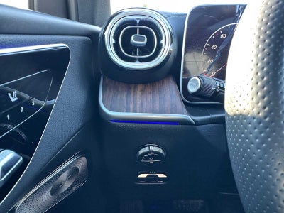 2025 Mercedes-Benz GLC 300 GLC 300