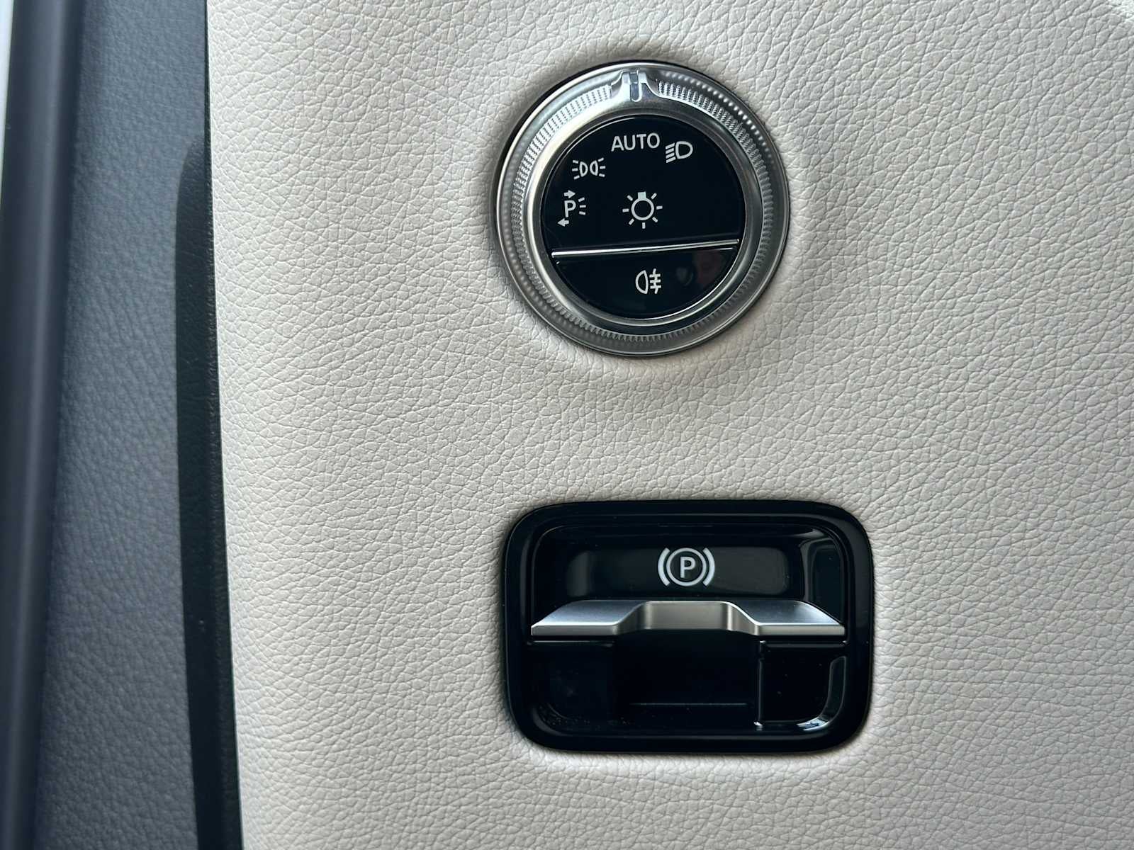 2025 Mercedes-Benz GLC GLC 350e