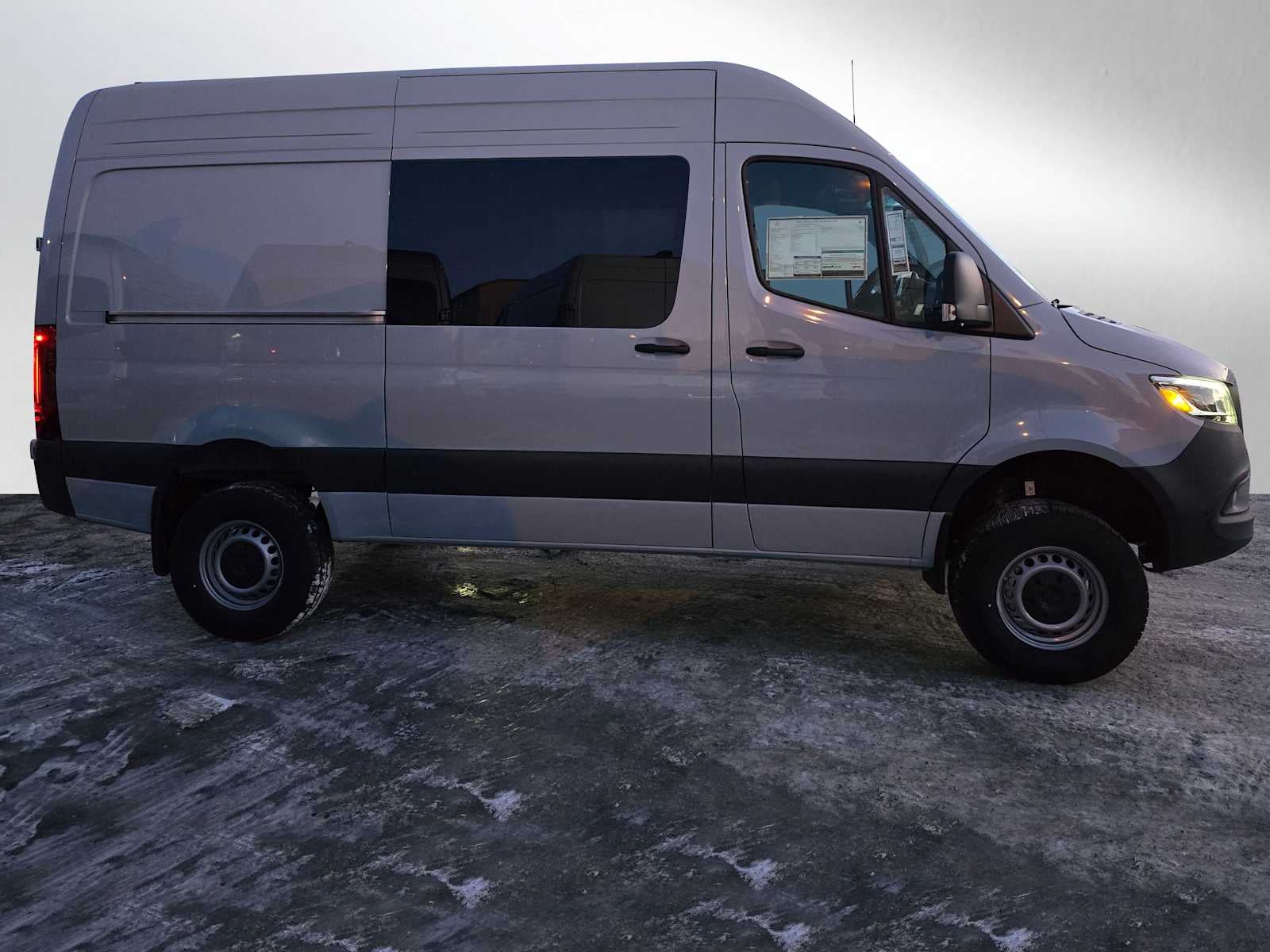 2026 Mercedes-Benz Sprinter 2500 Standard Roof I4 Diesel HO 144" AWD